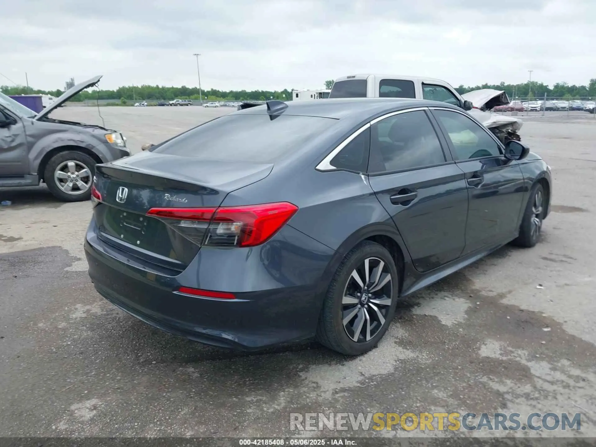 4 Фотография поврежденного автомобиля 2HGFE1F73PH312228 HONDA CIVIC 2023