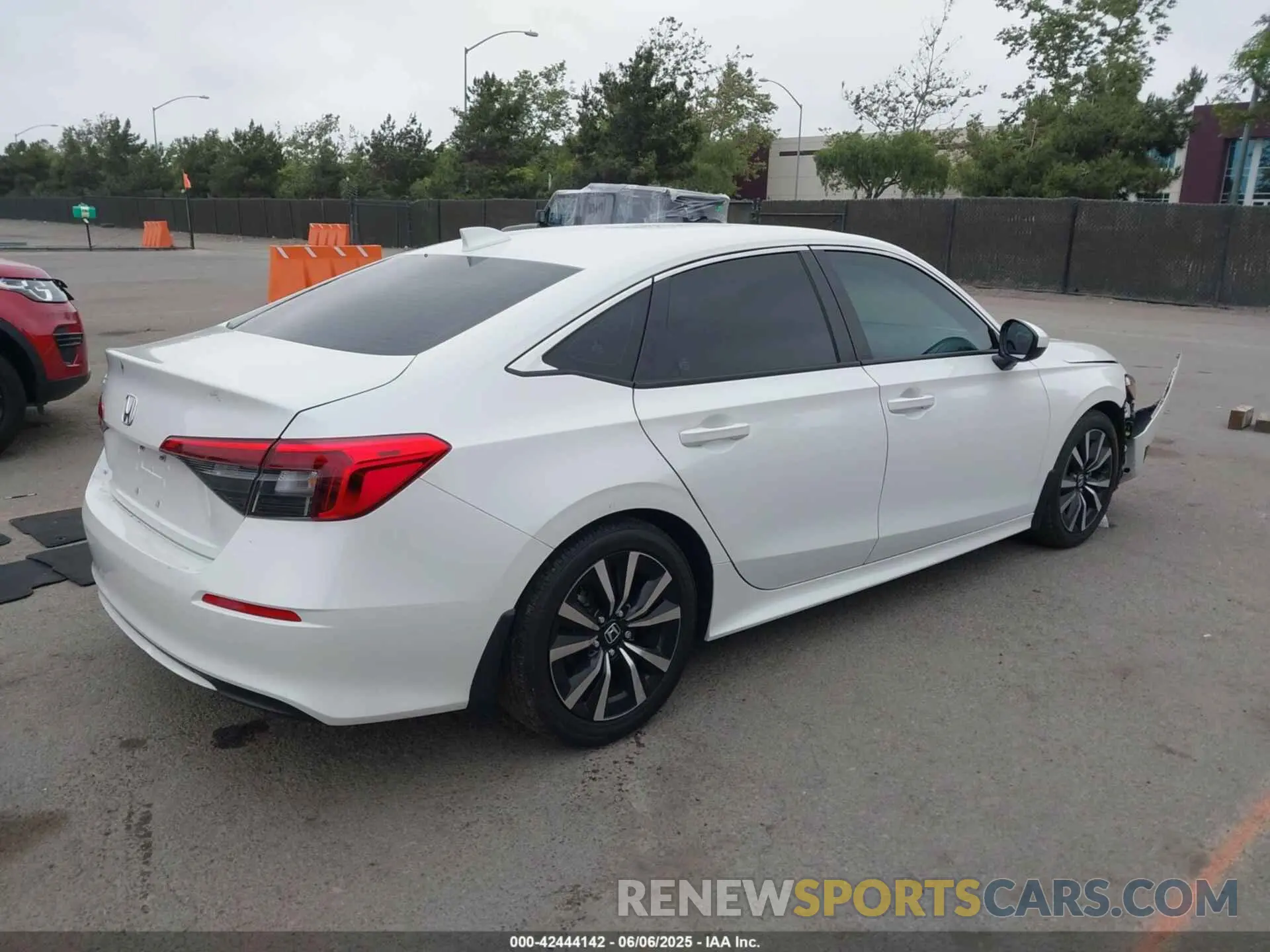 4 Фотография поврежденного автомобиля 2HGFE1F76PH308917 HONDA CIVIC 2023