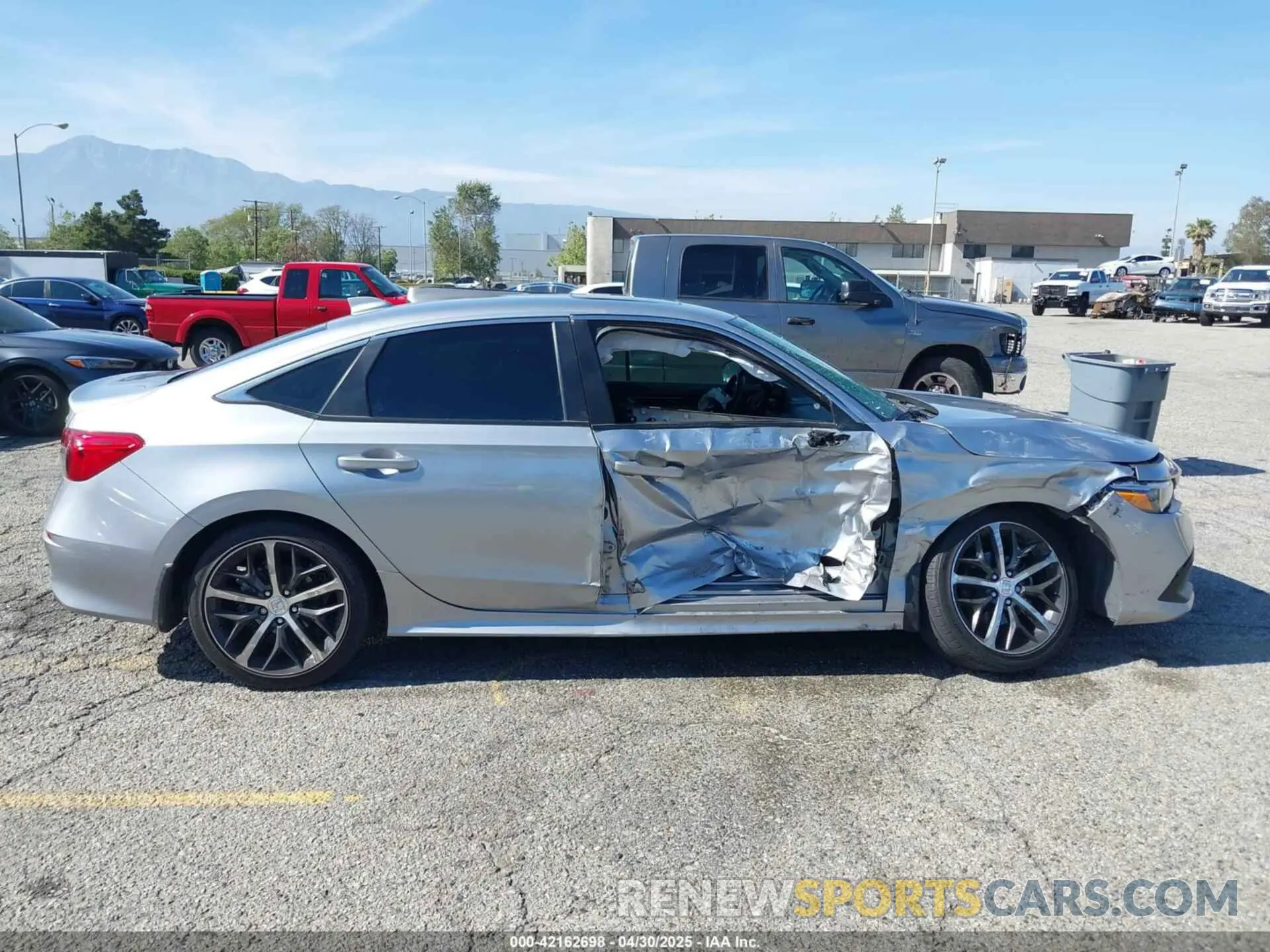 13 Photograph of a damaged car 2HGFE1F91PH315520 HONDA CIVIC 2023