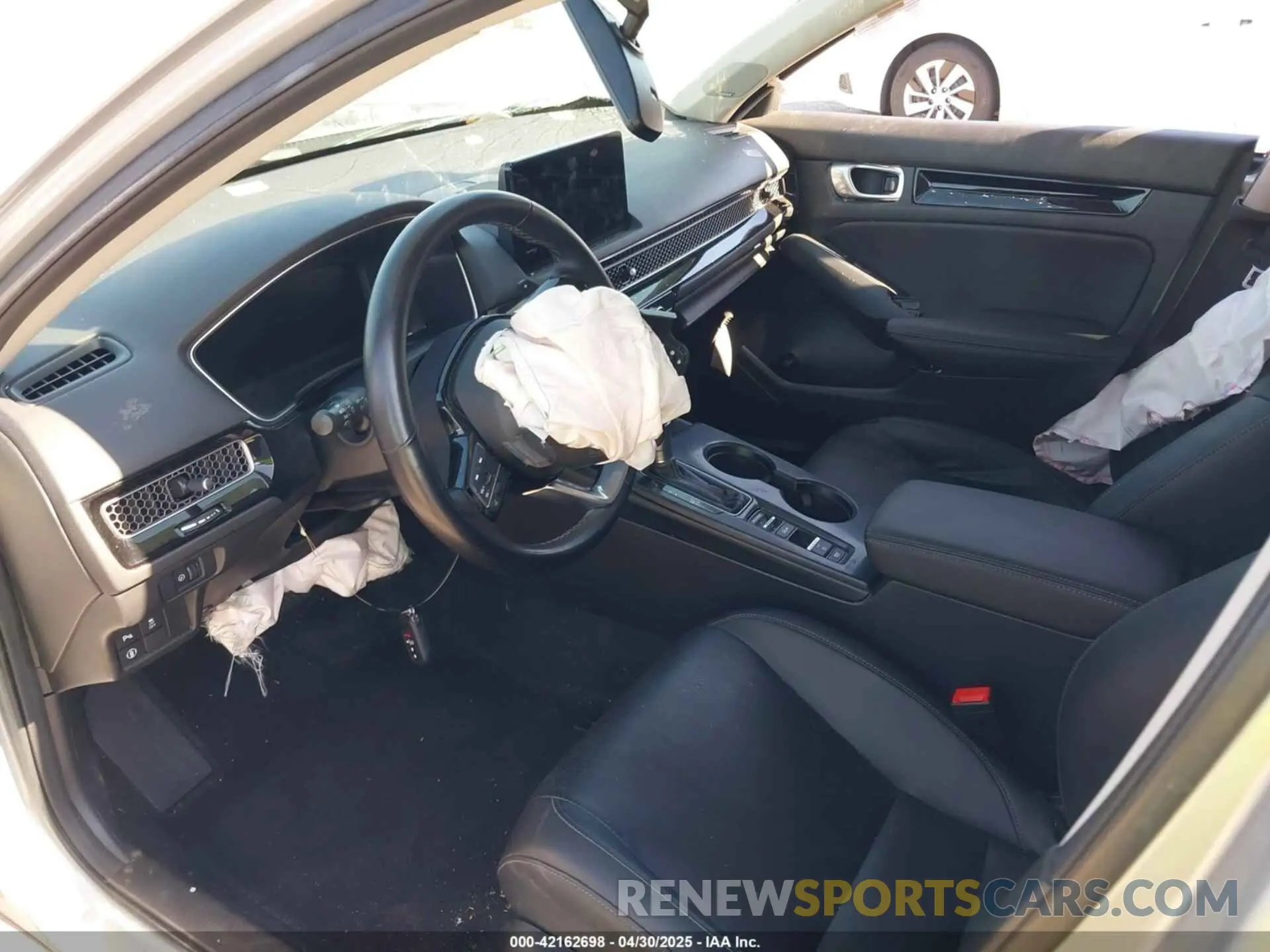 5 Photograph of a damaged car 2HGFE1F91PH315520 HONDA CIVIC 2023