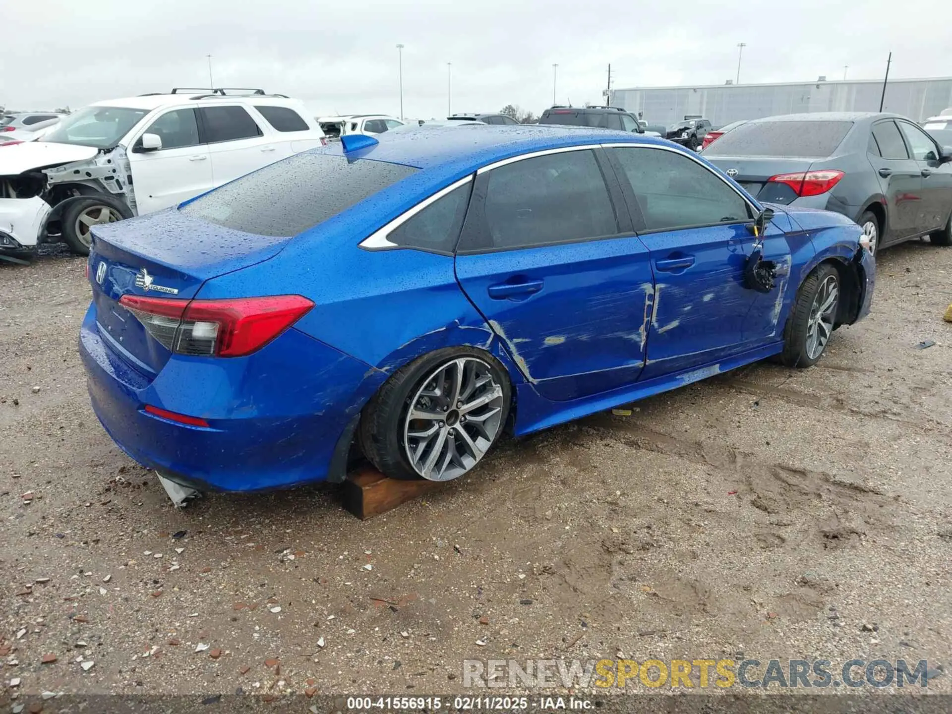 4 Фотография поврежденного автомобиля 2HGFE1F92PH317695 HONDA CIVIC 2023
