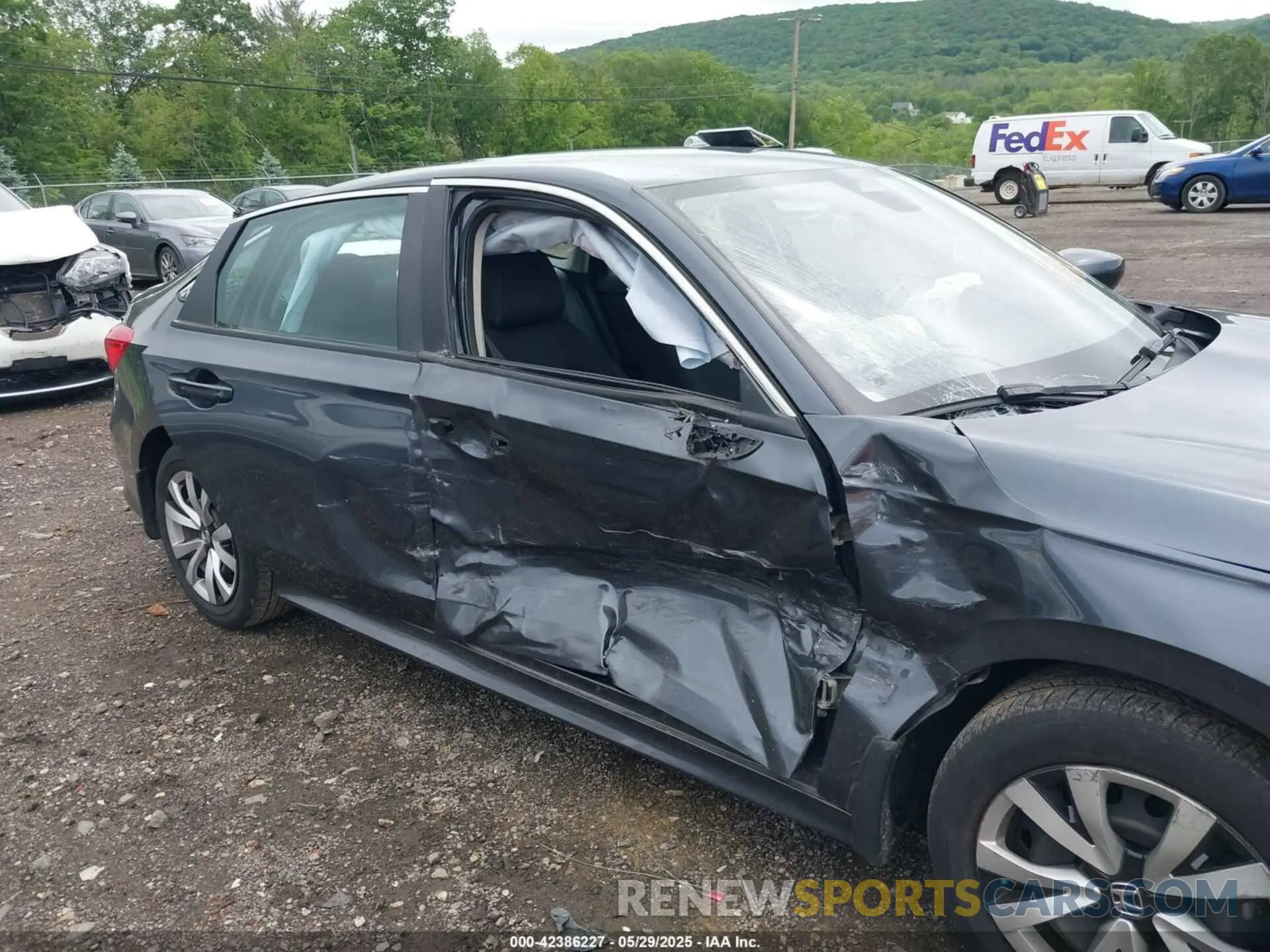6 Photograph of a damaged car 2HGFE2F21PH534518 HONDA CIVIC 2023