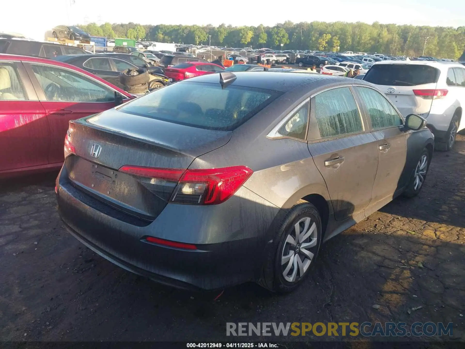 4 Photograph of a damaged car 2HGFE2F24PH561969 HONDA CIVIC 2023