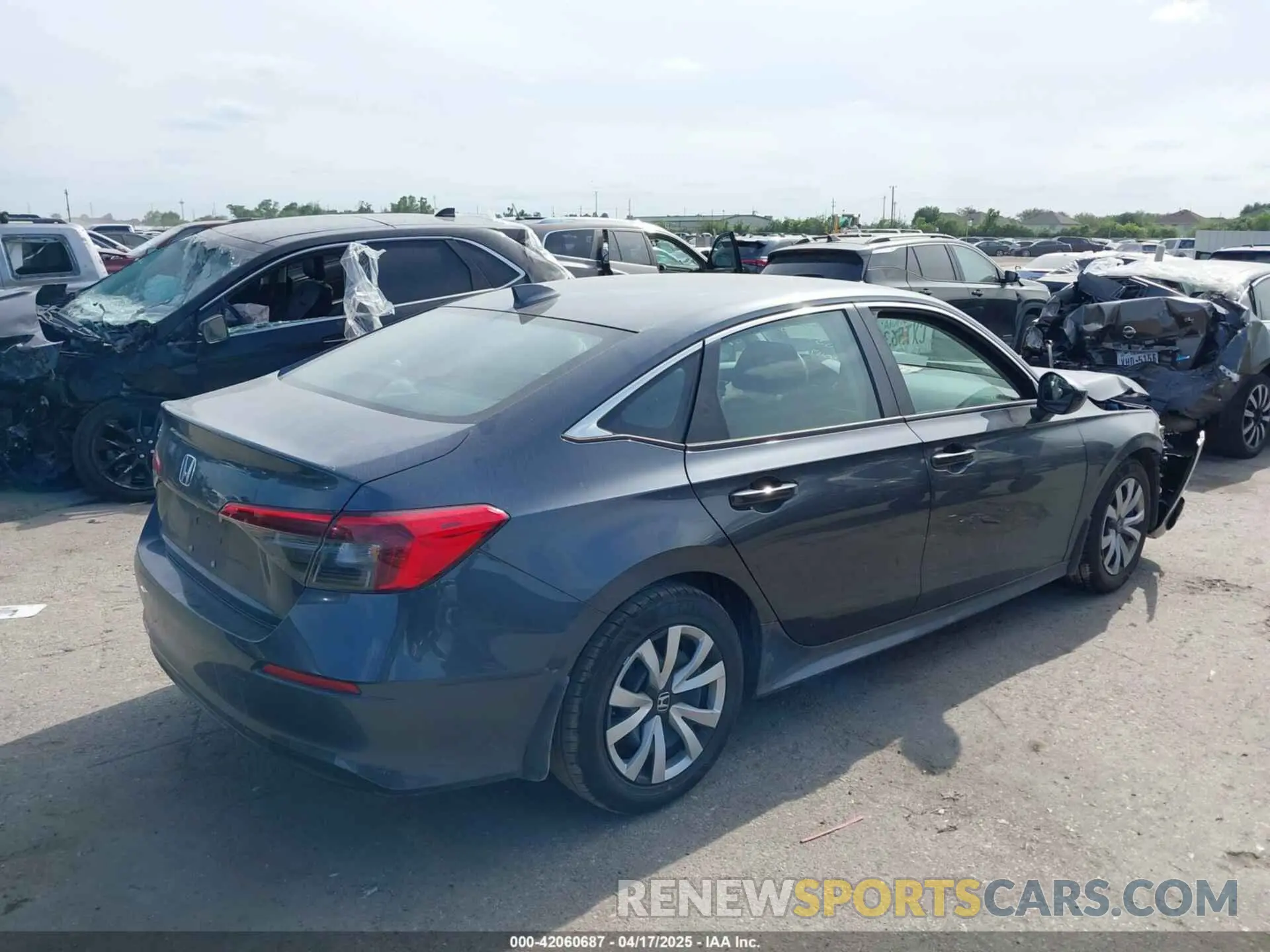 4 Photograph of a damaged car 2HGFE2F29PH569047 HONDA CIVIC 2023