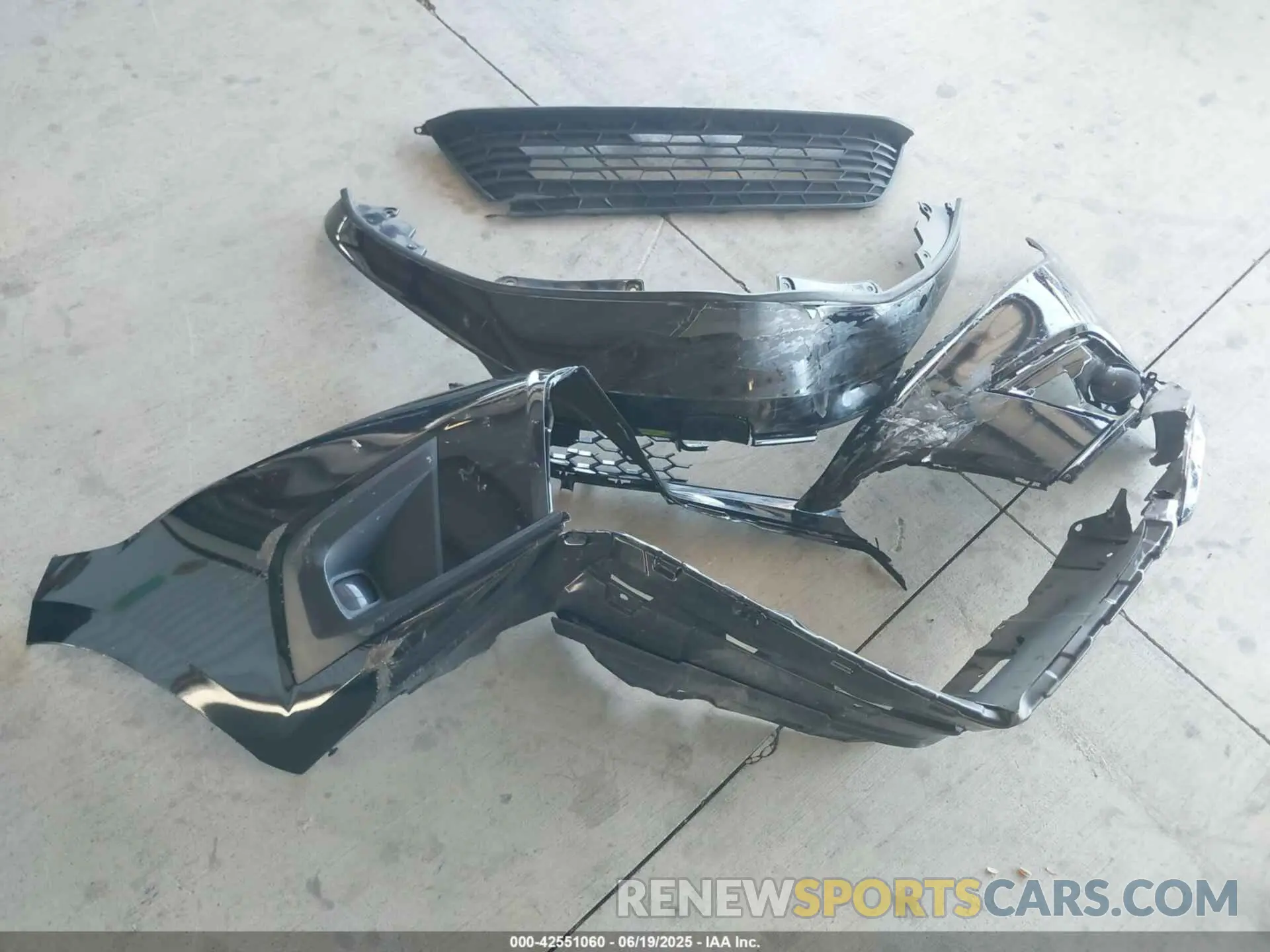 12 Photograph of a damaged car 2HGFE2F50PH517008 HONDA CIVIC 2023