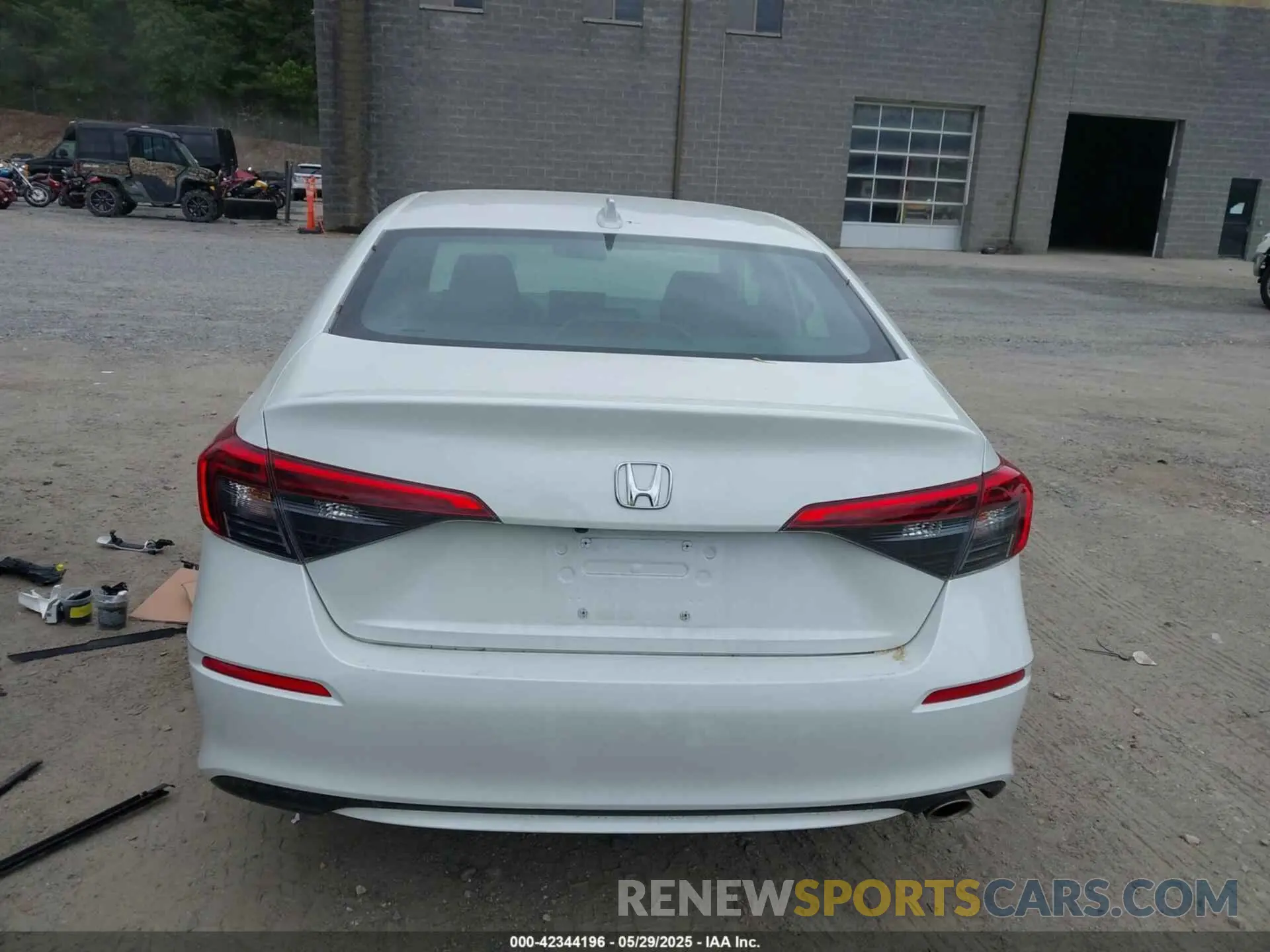 17 Фотография поврежденного автомобиля 2HGFE2F50PH555516 HONDA CIVIC 2023