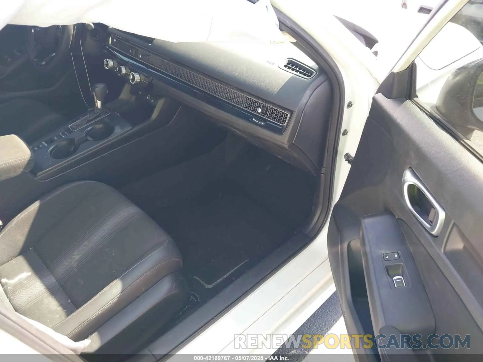 5 Фотография поврежденного автомобиля 2HGFE2F51PH525909 HONDA CIVIC 2023