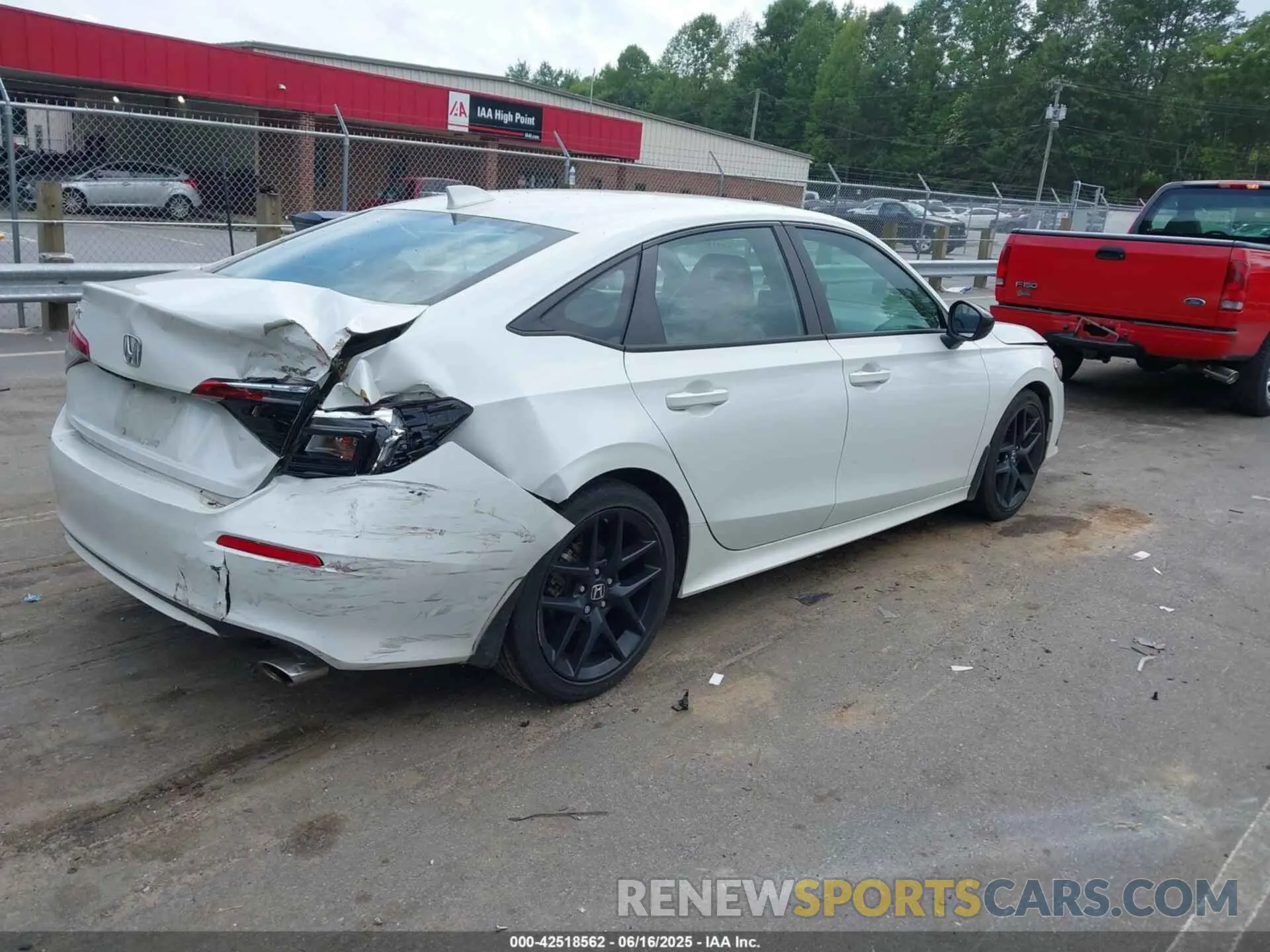 4 Фотография поврежденного автомобиля 2HGFE2F52PH517124 HONDA CIVIC 2023