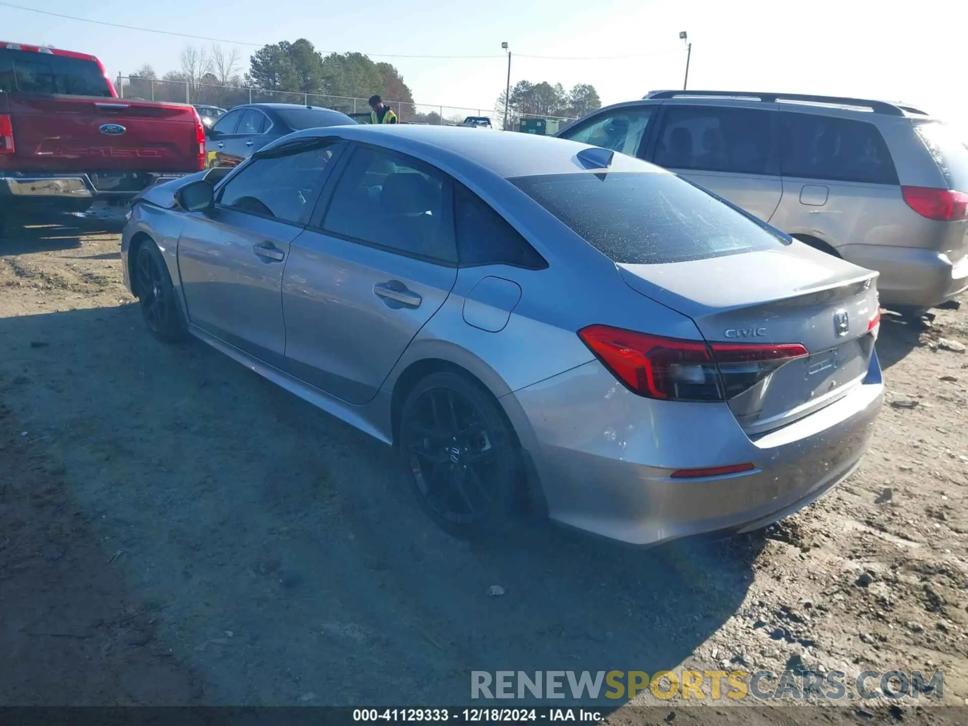 3 Фотография поврежденного автомобиля 2HGFE2F52PH547613 HONDA CIVIC 2023