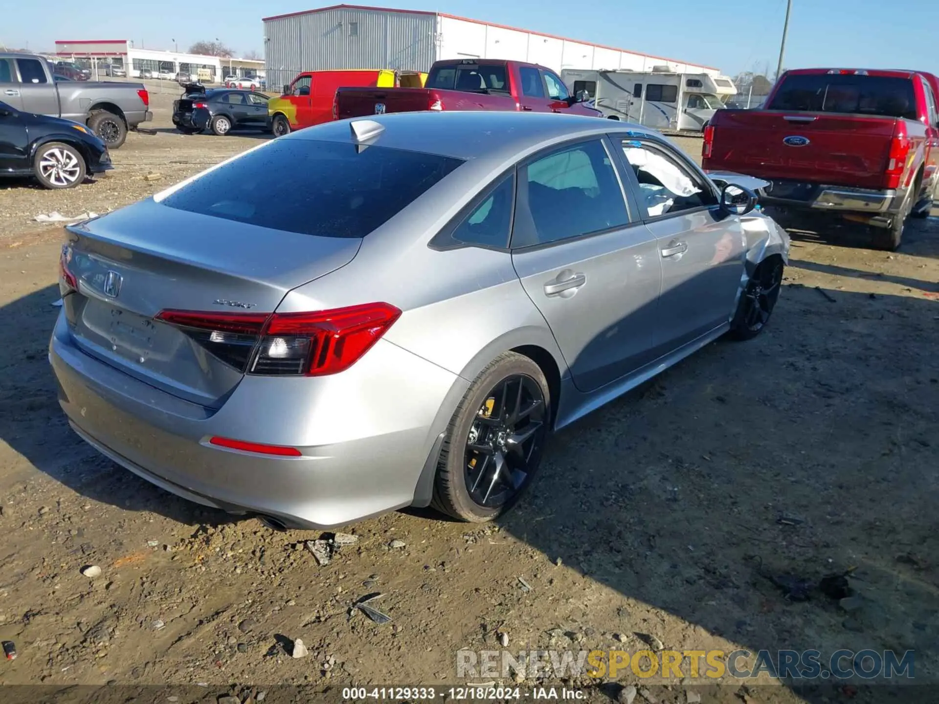 4 Фотография поврежденного автомобиля 2HGFE2F52PH547613 HONDA CIVIC 2023