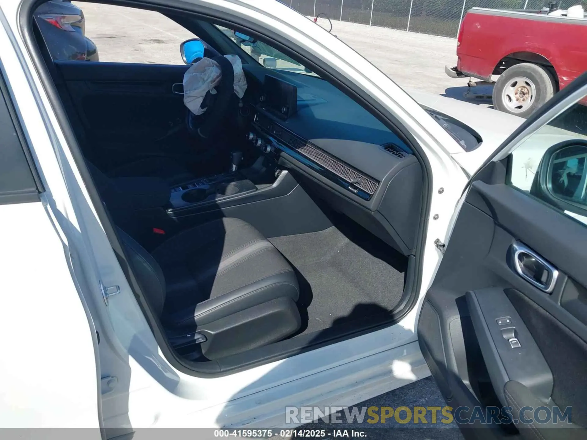 5 Photograph of a damaged car 2HGFE2F56PH503663 HONDA CIVIC 2023