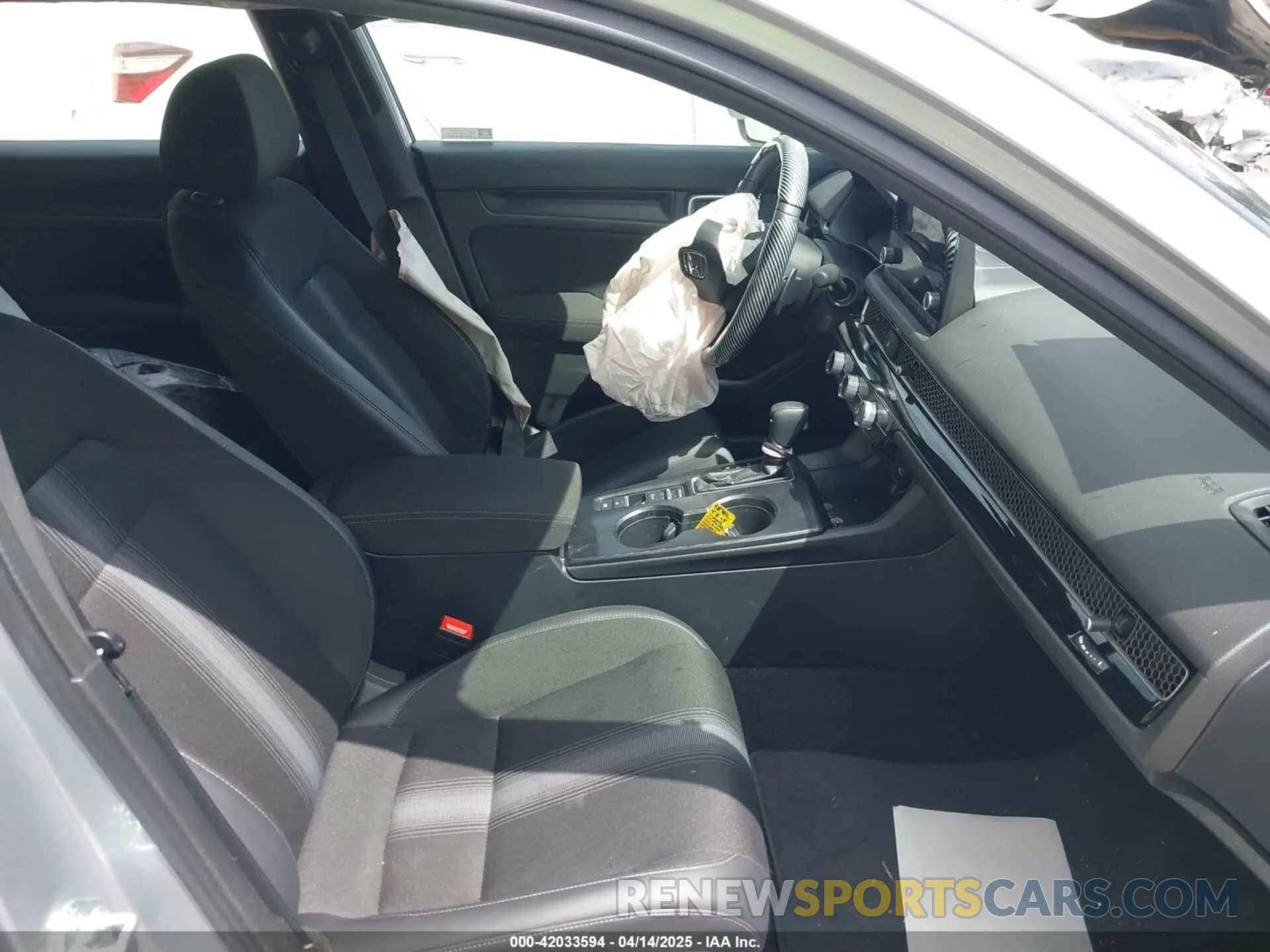 5 Photograph of a damaged car 2HGFE2F56PH546268 HONDA CIVIC 2023