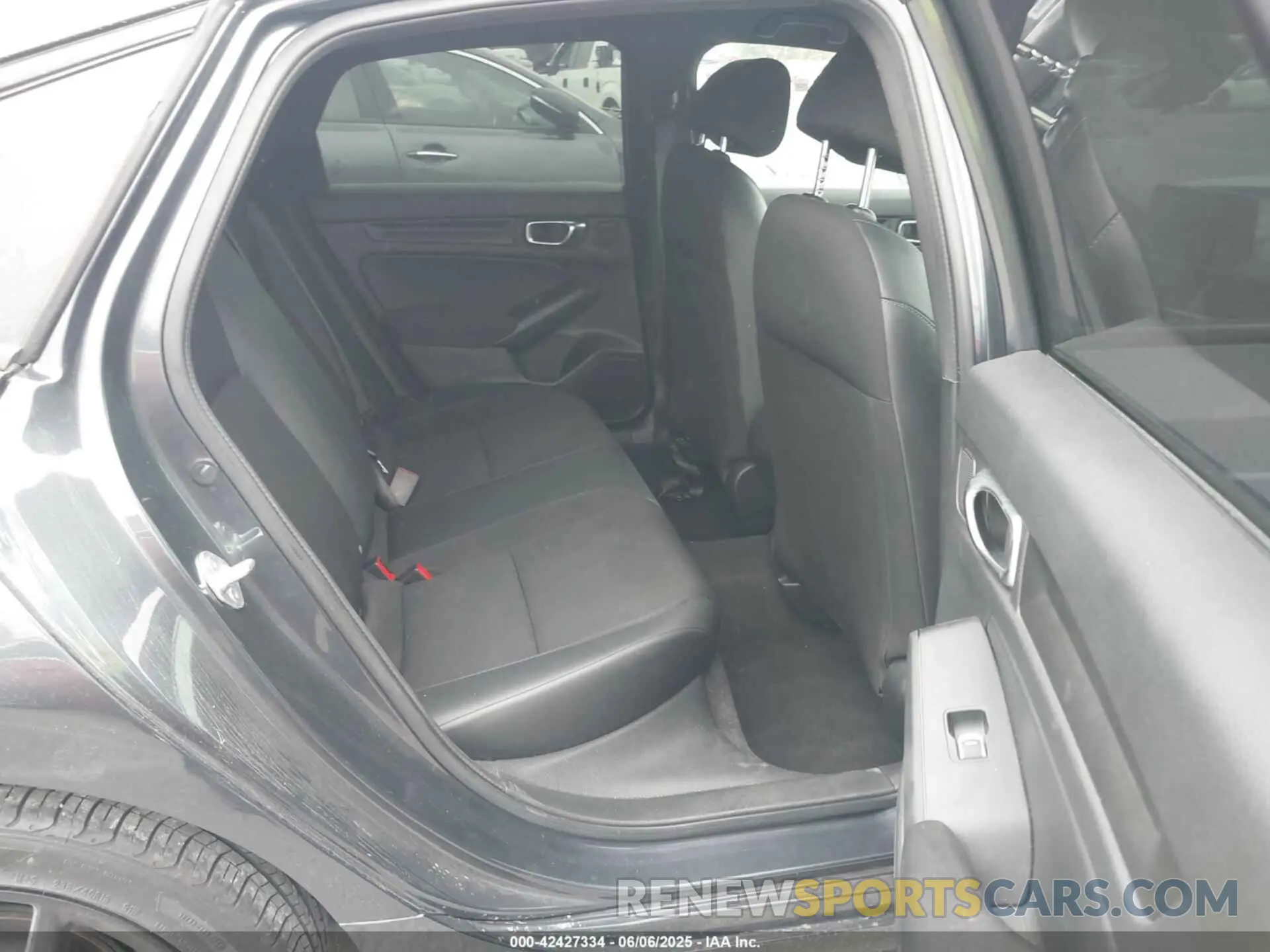 8 Photograph of a damaged car 2HGFE2F57PH511044 HONDA CIVIC 2023