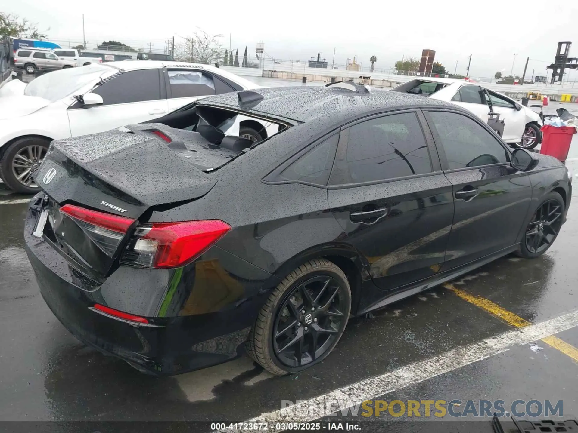 4 Фотография поврежденного автомобиля 2HGFE2F58PH513627 HONDA CIVIC 2023