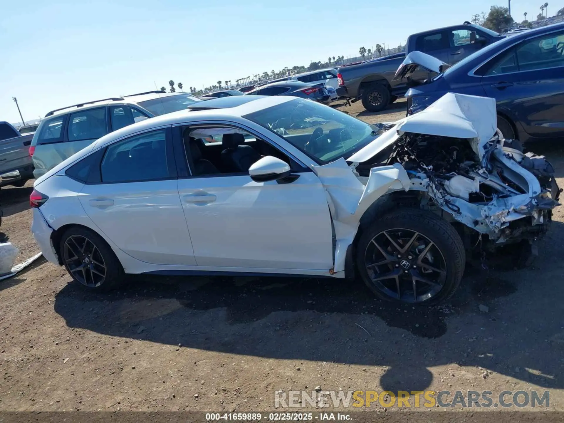 13 Фотография поврежденного автомобиля 19XFL1G84RE029704 HONDA CIVIC 2024