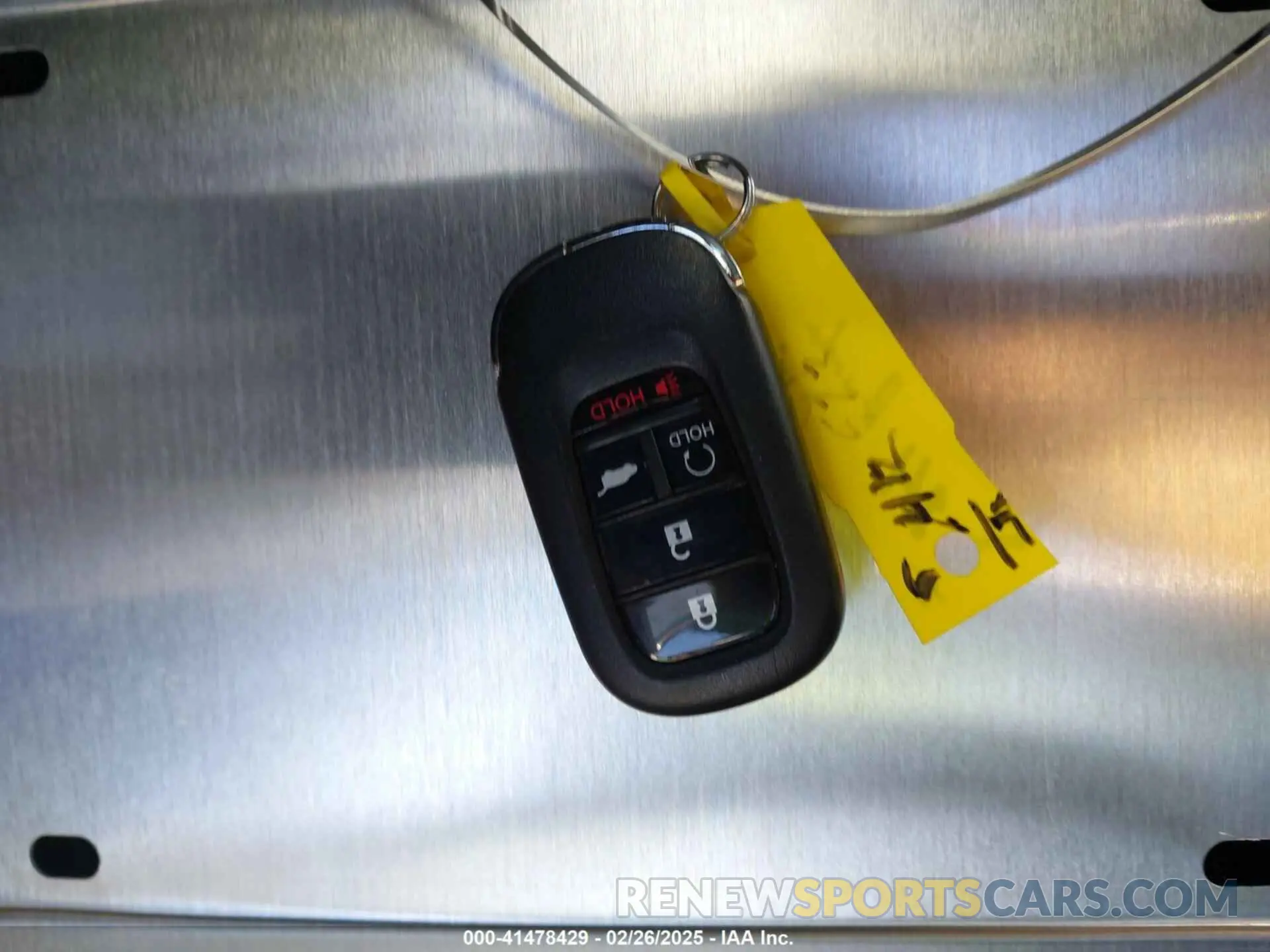 11 Фотография поврежденного автомобиля 19XFL1H72RE014947 HONDA CIVIC 2024