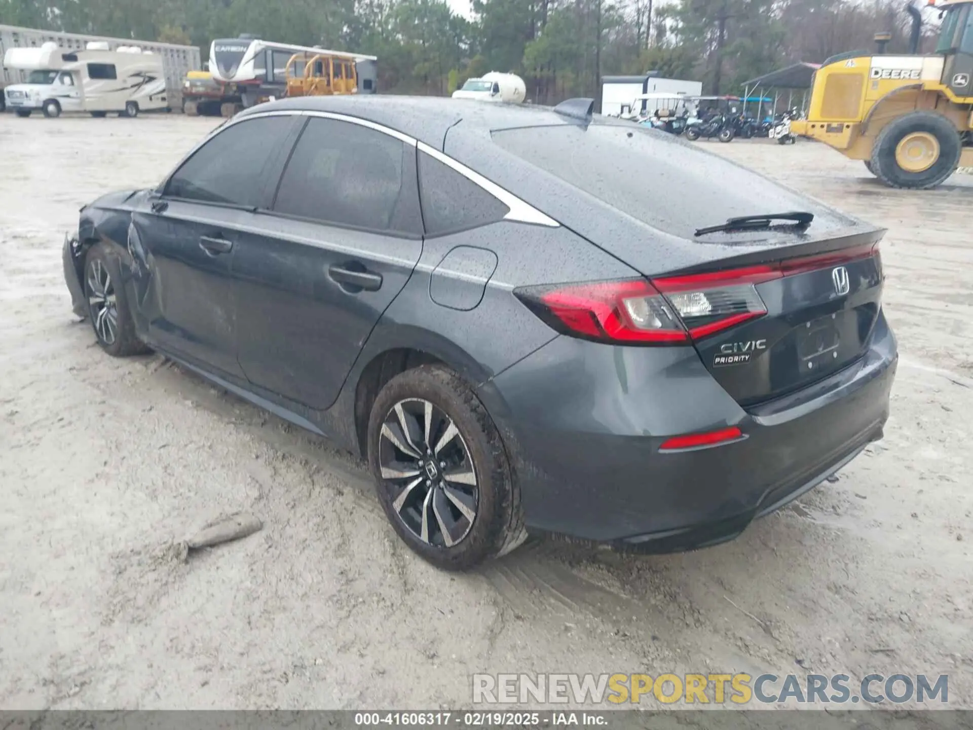 3 Фотография поврежденного автомобиля 19XFL1H73RE022149 HONDA CIVIC 2024