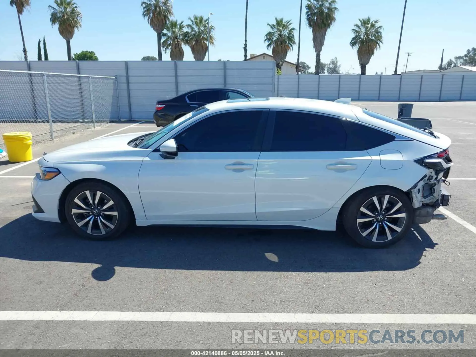 15 Photograph of a damaged car 19XFL1H74RE007787 HONDA CIVIC 2024