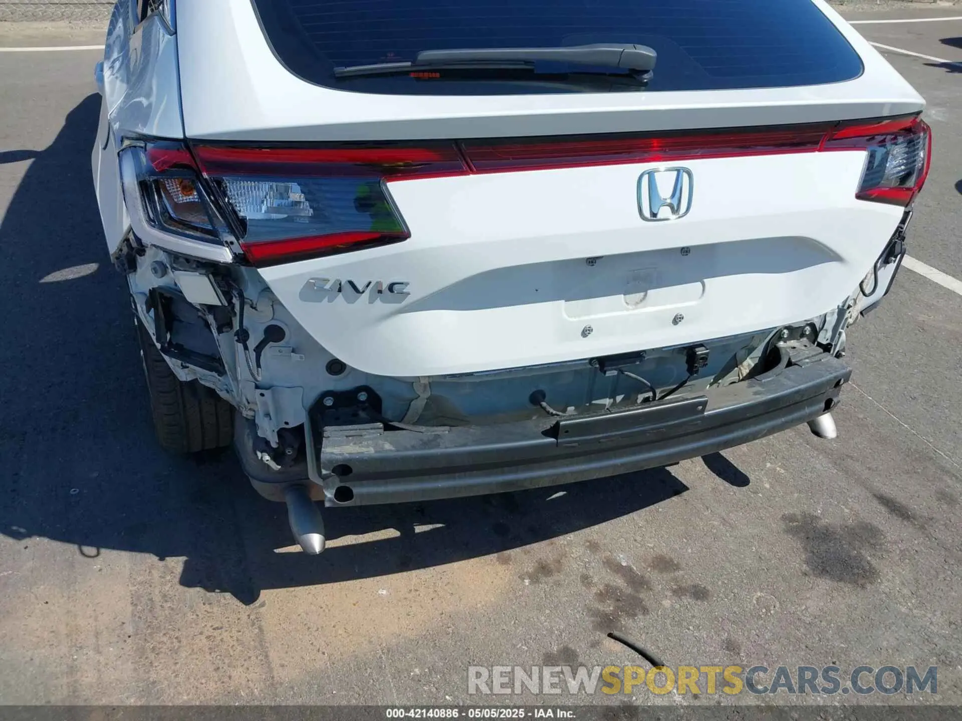 6 Photograph of a damaged car 19XFL1H74RE007787 HONDA CIVIC 2024