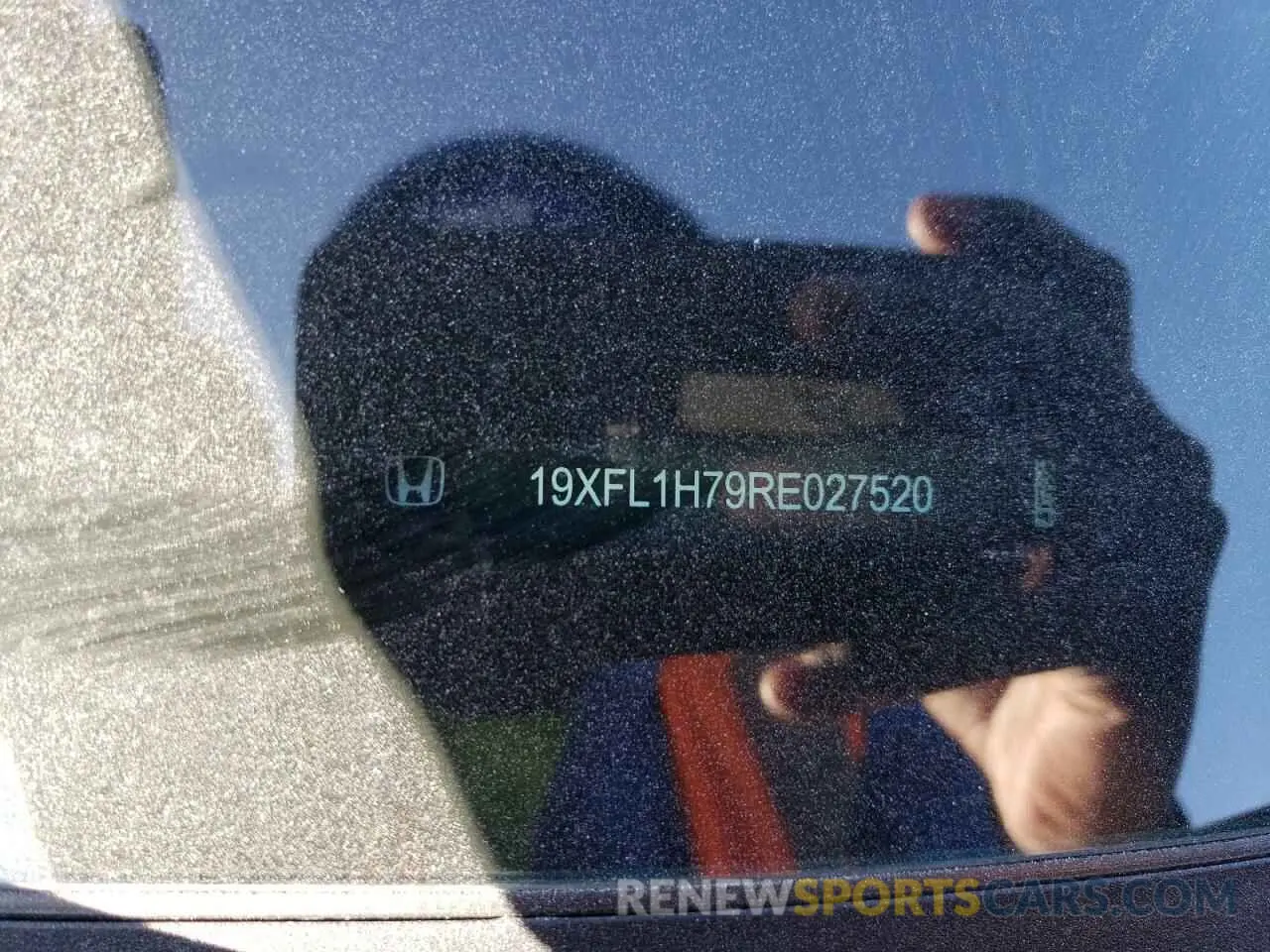 12 Фотография поврежденного автомобиля 19XFL1H79RE027520 HONDA CIVIC 2024