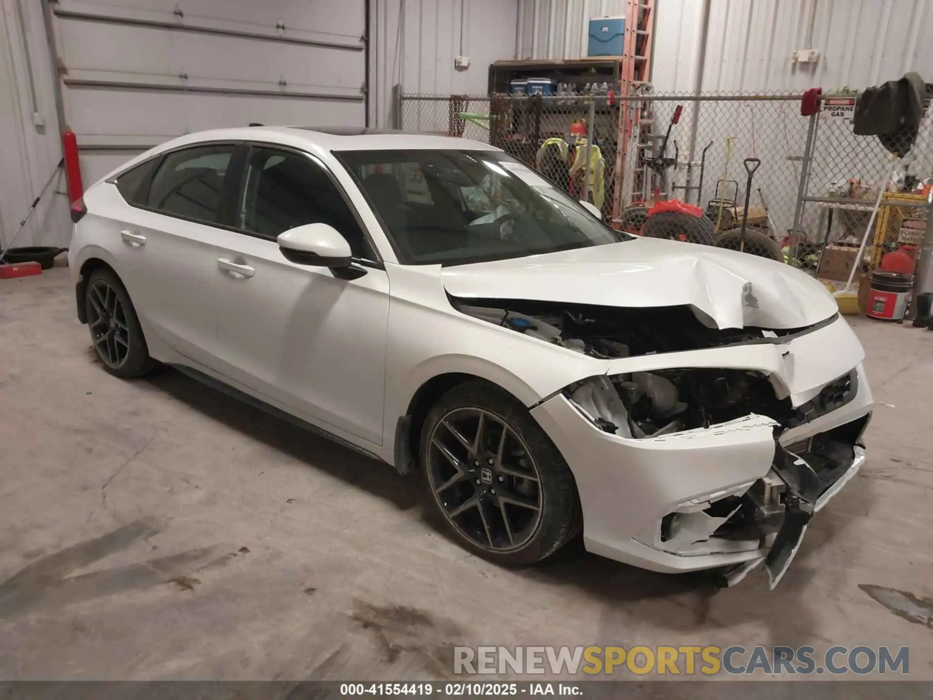 1 Photograph of a damaged car 19XFL1H80RE023476 HONDA CIVIC 2024
