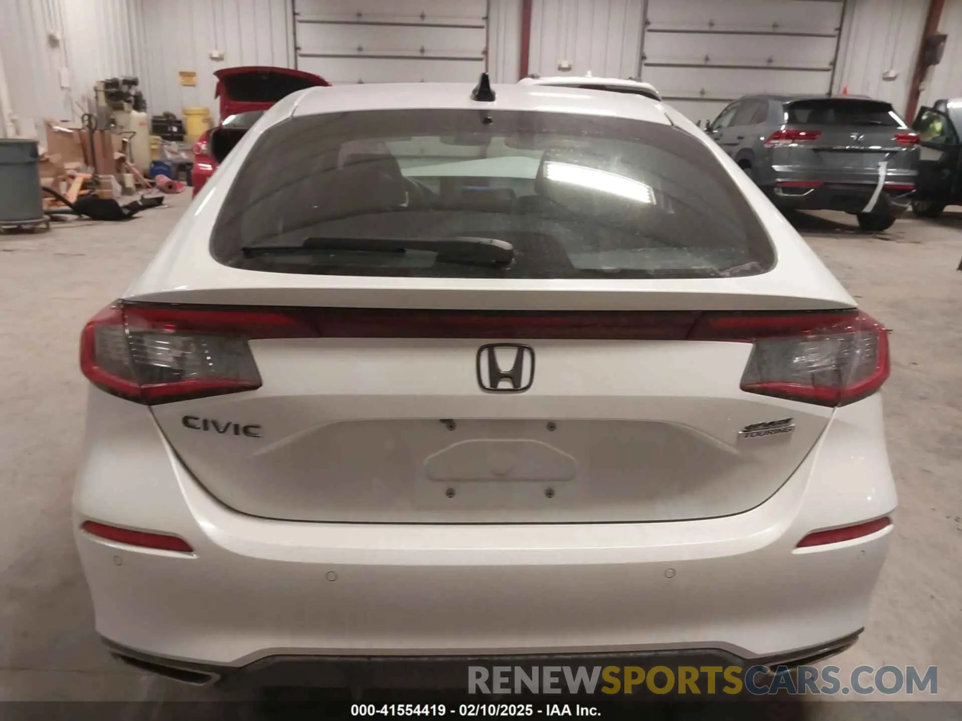 16 Photograph of a damaged car 19XFL1H80RE023476 HONDA CIVIC 2024