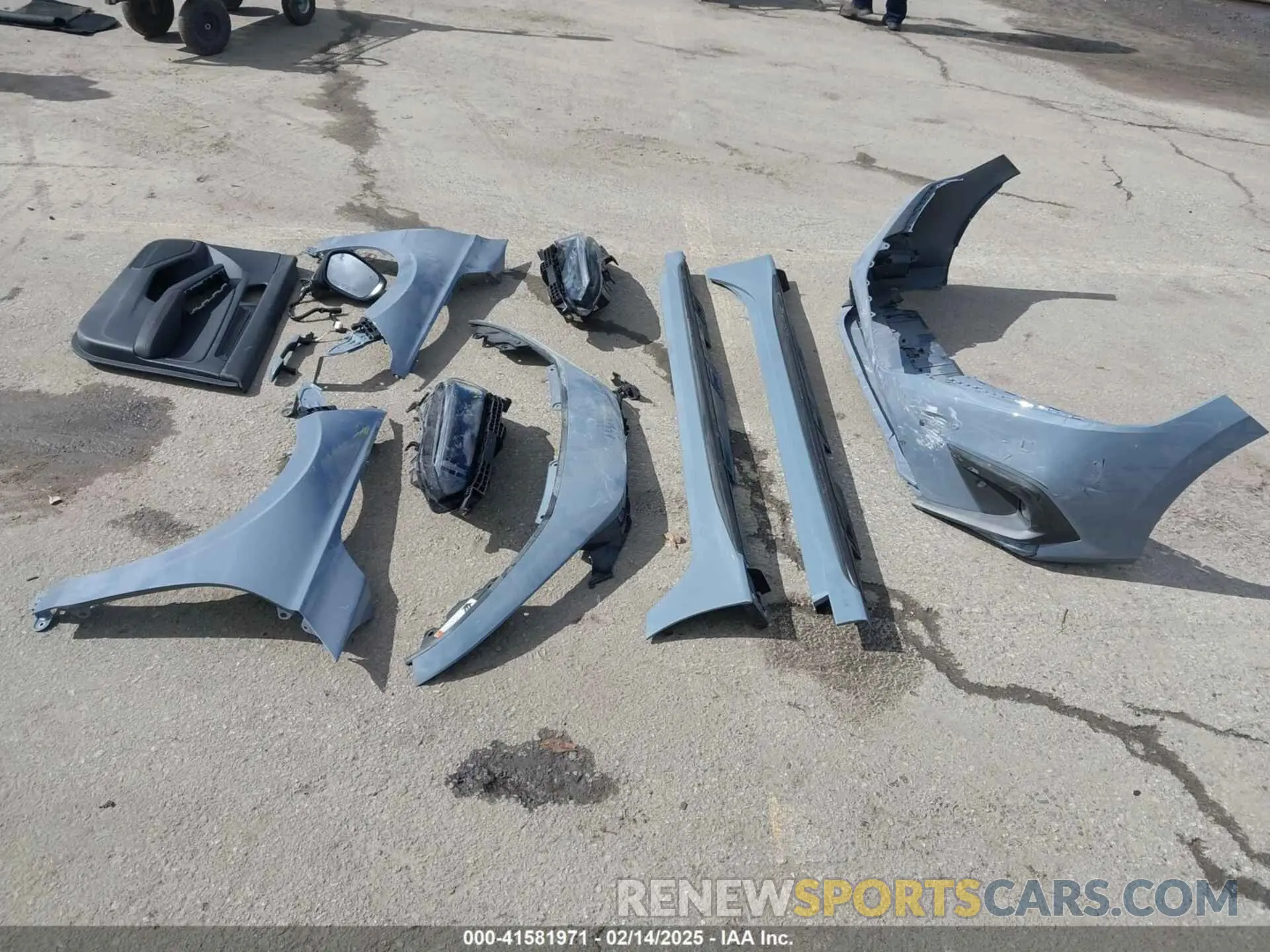 12 Фотография поврежденного автомобиля 19XFL1H83RE028736 HONDA CIVIC 2024