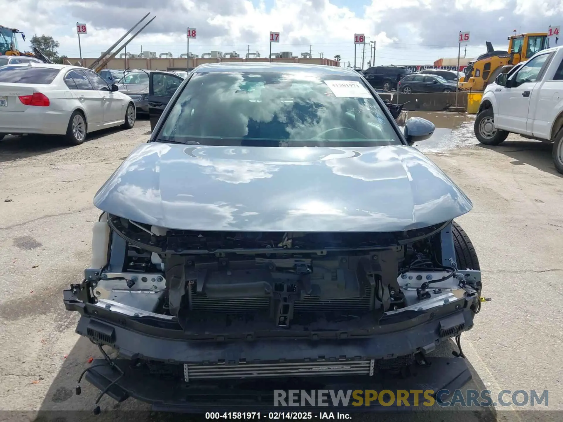 13 Фотография поврежденного автомобиля 19XFL1H83RE028736 HONDA CIVIC 2024