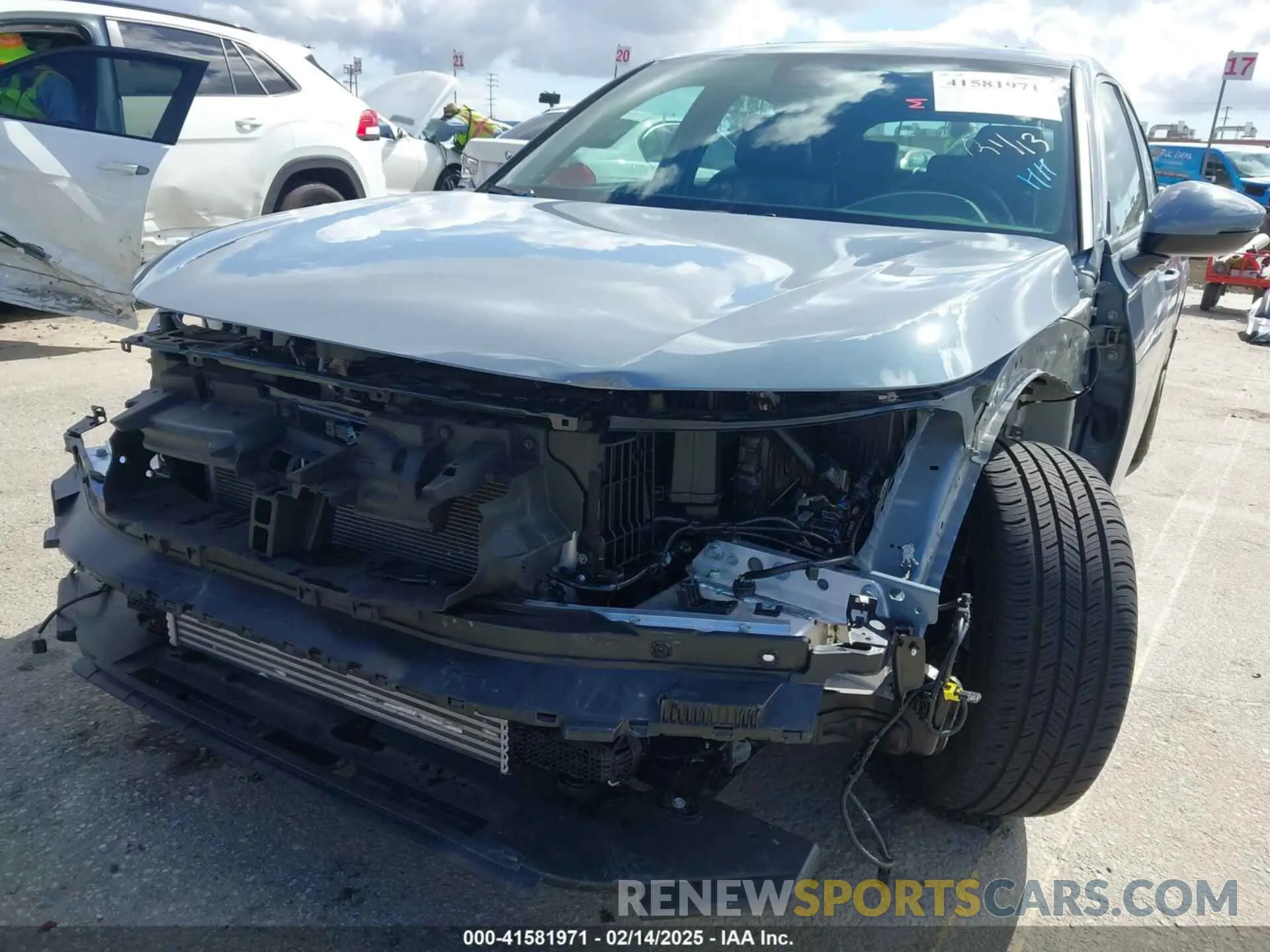 6 Фотография поврежденного автомобиля 19XFL1H83RE028736 HONDA CIVIC 2024