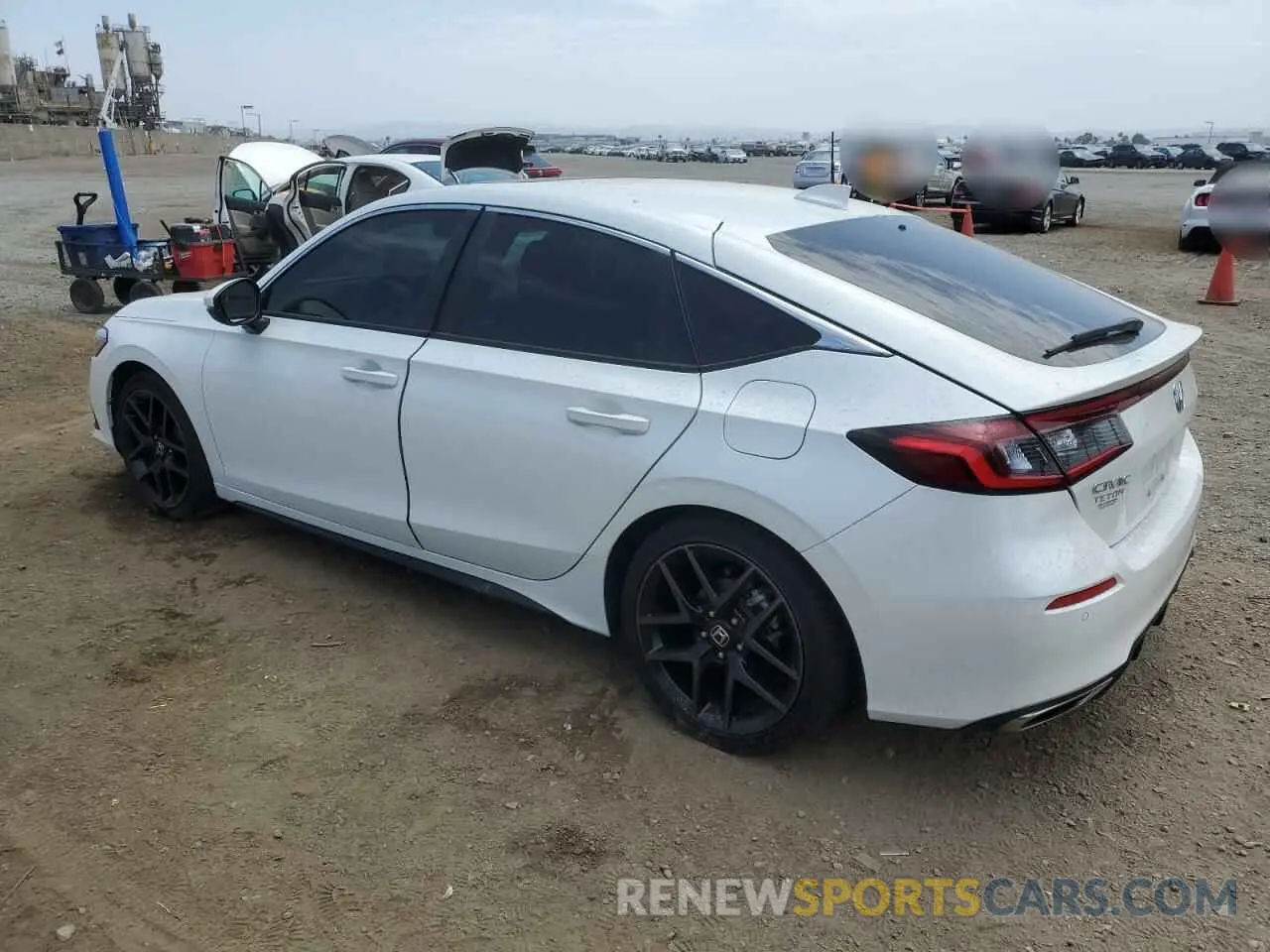 2 Фотография поврежденного автомобиля 19XFL1H84RE002811 HONDA CIVIC 2024