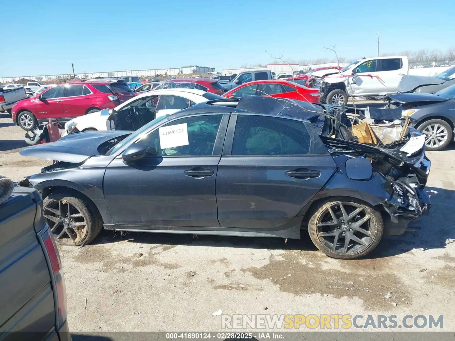13 Фотография поврежденного автомобиля 19XFL1H87RE016721 HONDA CIVIC 2024