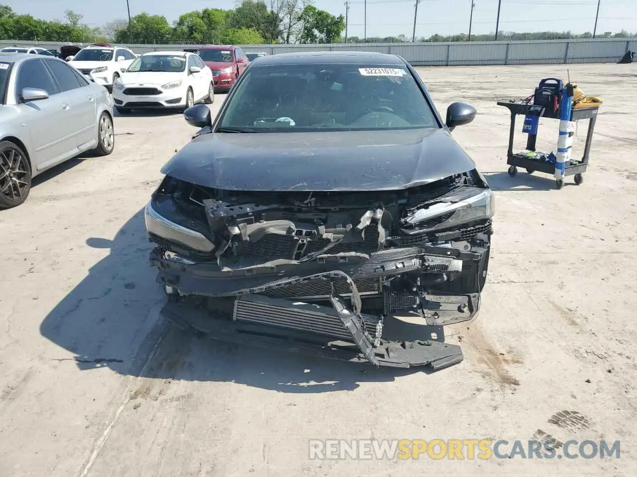 5 Photograph of a damaged car 19XFL1H89RE027395 HONDA CIVIC 2024