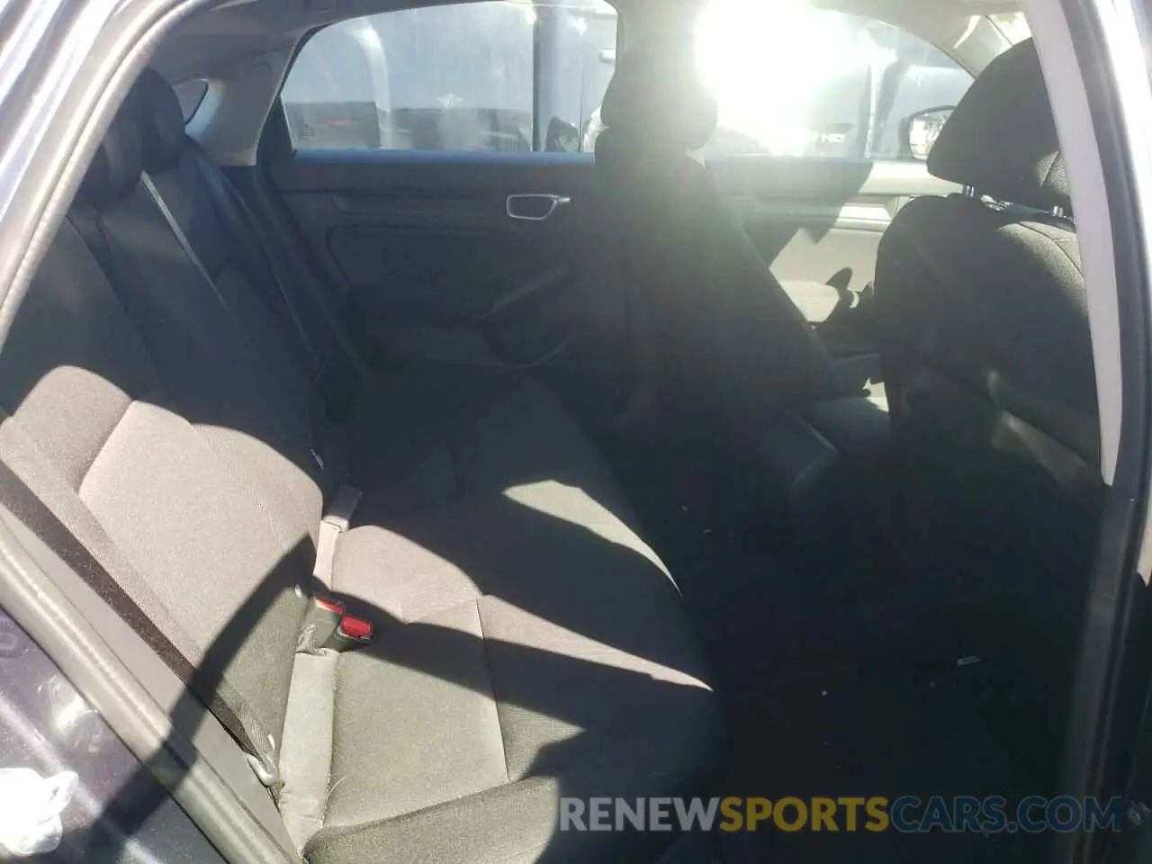 10 Photograph of a damaged car 19XFL2H58RE017257 HONDA CIVIC 2024