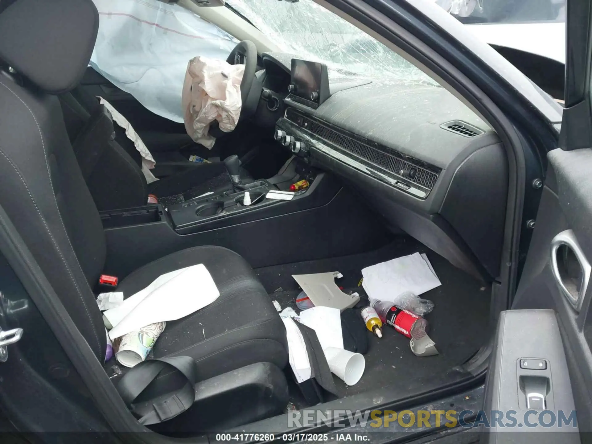 5 Photograph of a damaged car 19XFL2H5XRE023870 HONDA CIVIC 2024
