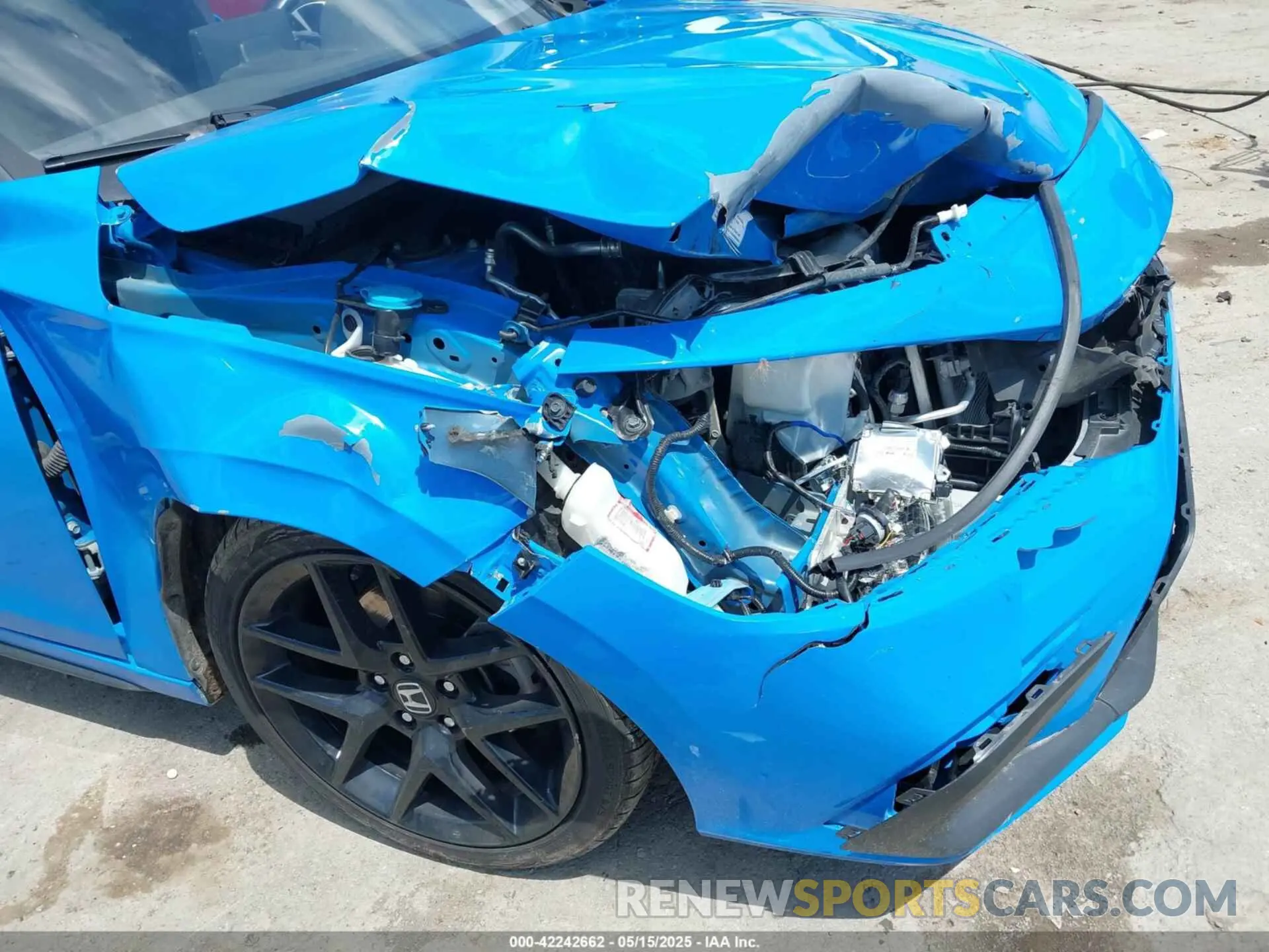 18 Фотография поврежденного автомобиля 19XFL2H80RE030062 HONDA CIVIC 2024