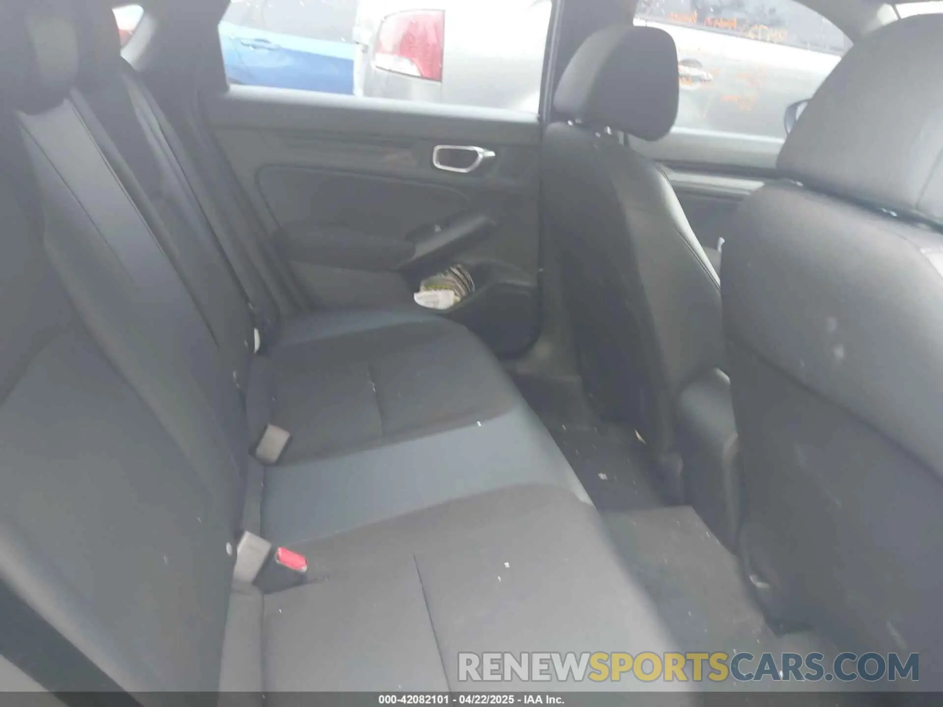 8 Photograph of a damaged car 19XFL2H83RE004913 HONDA CIVIC 2024