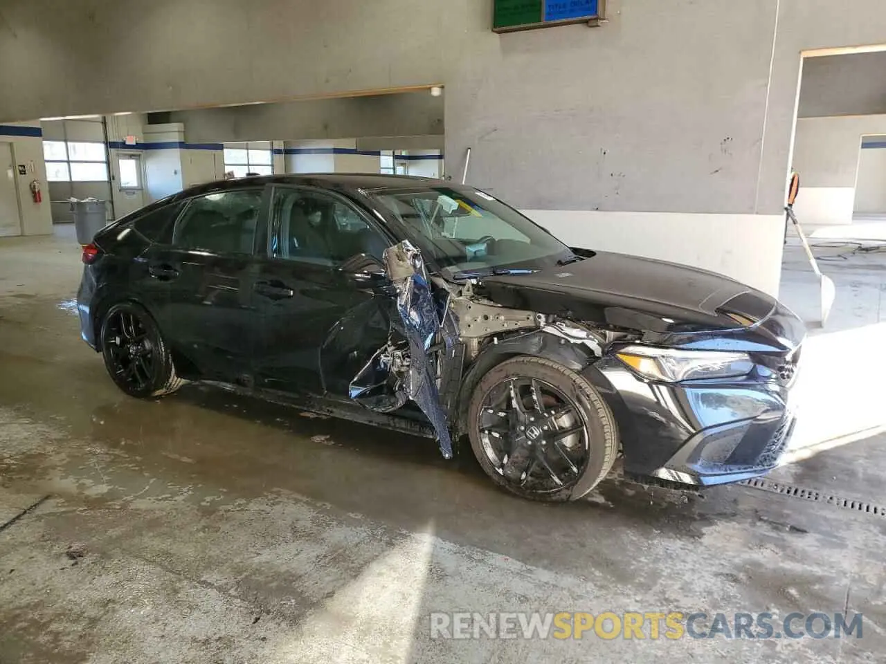 4 Фотография поврежденного автомобиля 19XFL2H83RE019461 HONDA CIVIC 2024