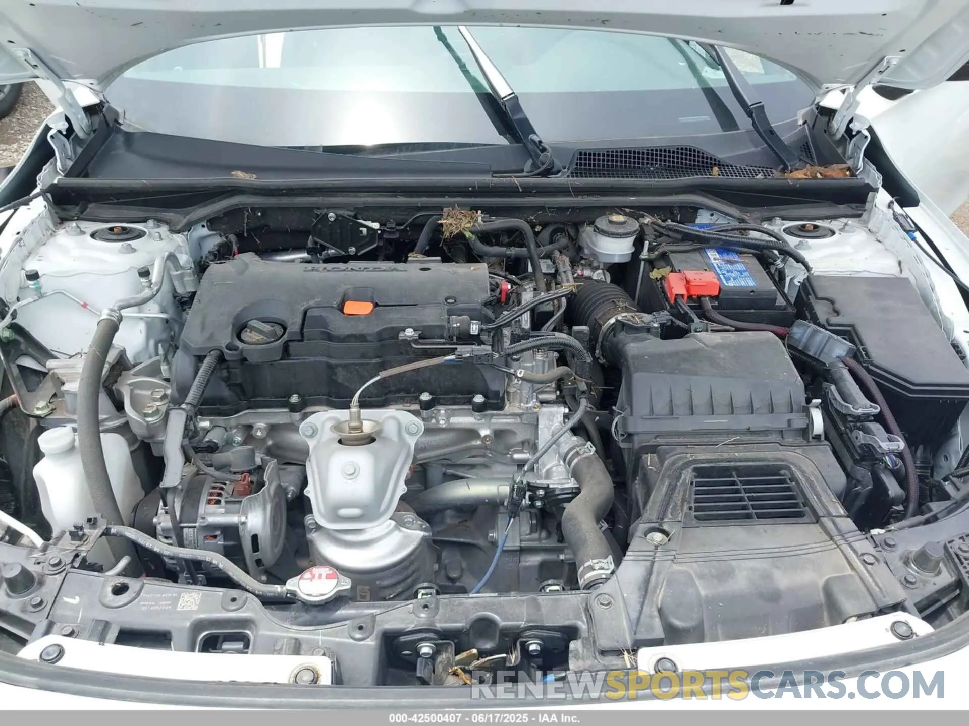 10 Photograph of a damaged car 19XFL2H85RE011538 HONDA CIVIC 2024