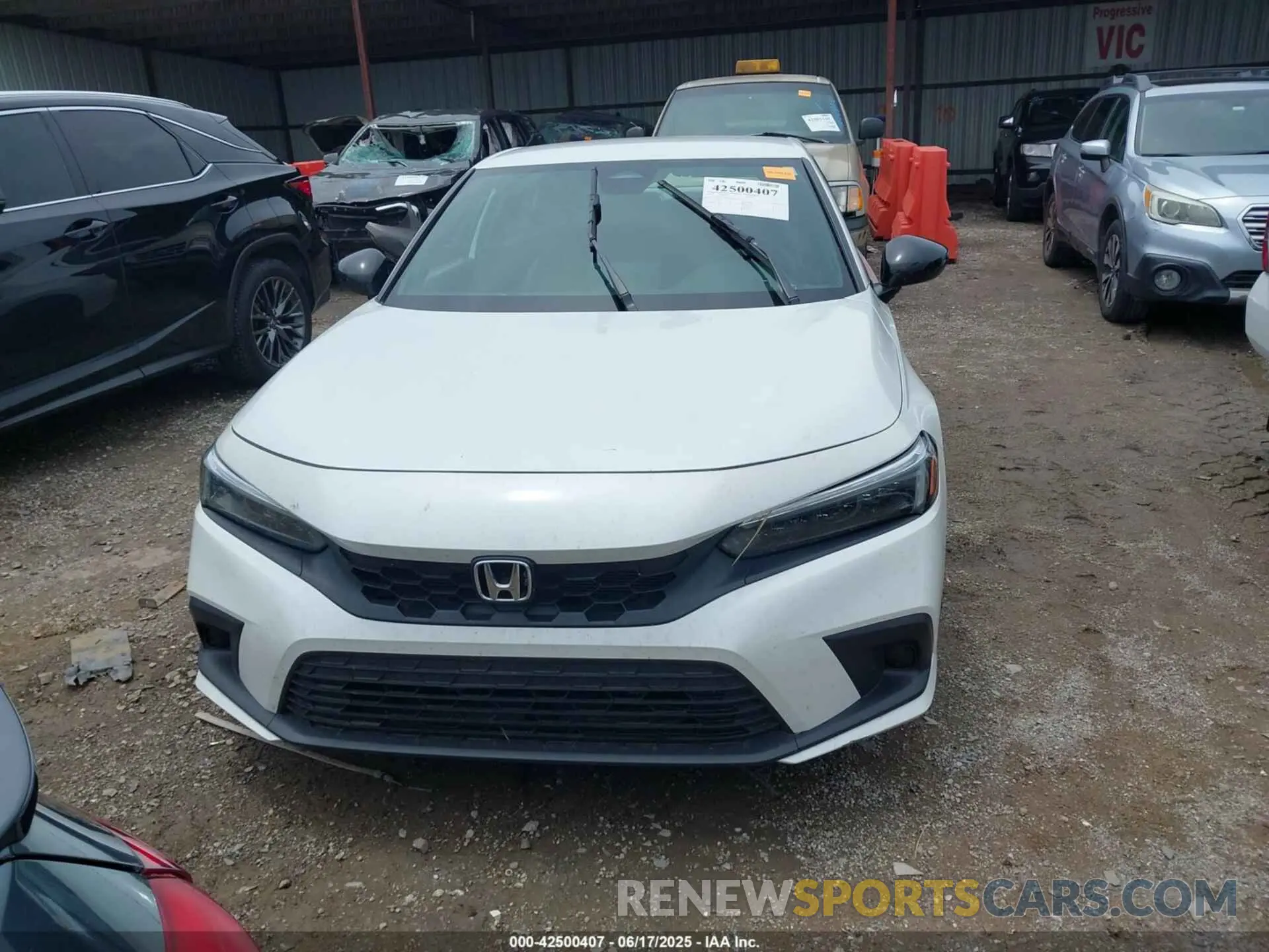 12 Photograph of a damaged car 19XFL2H85RE011538 HONDA CIVIC 2024