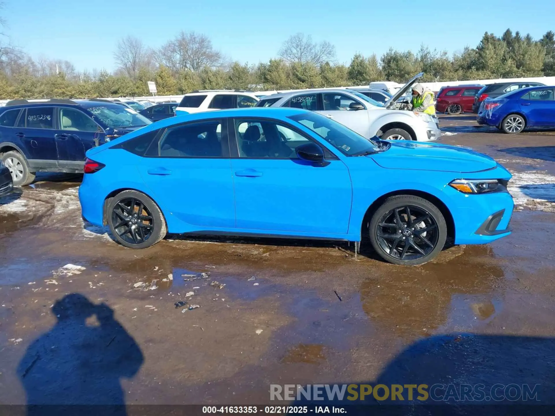 13 Фотография поврежденного автомобиля 19XFL2H85RE012219 HONDA CIVIC 2024