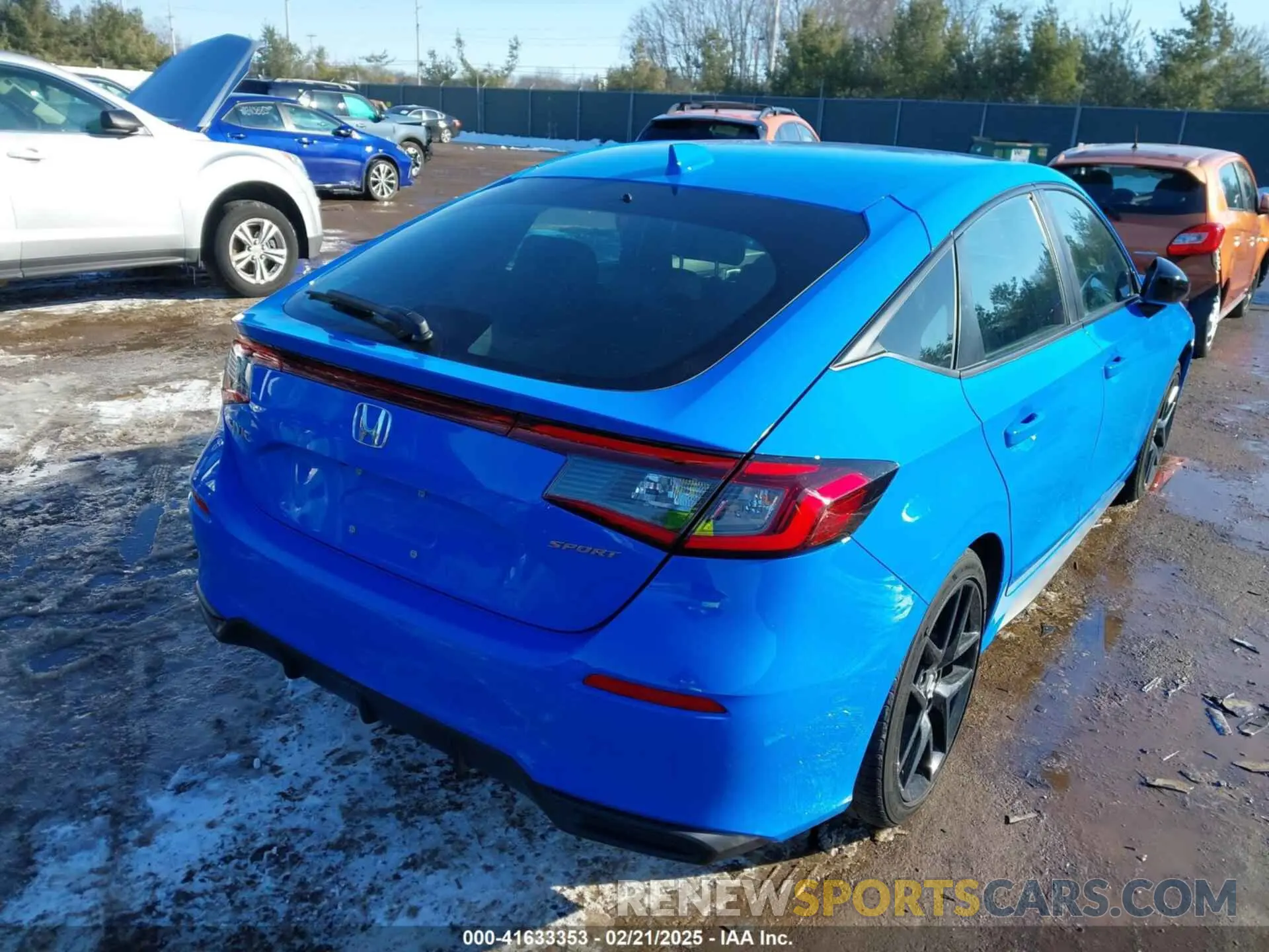 4 Фотография поврежденного автомобиля 19XFL2H85RE012219 HONDA CIVIC 2024