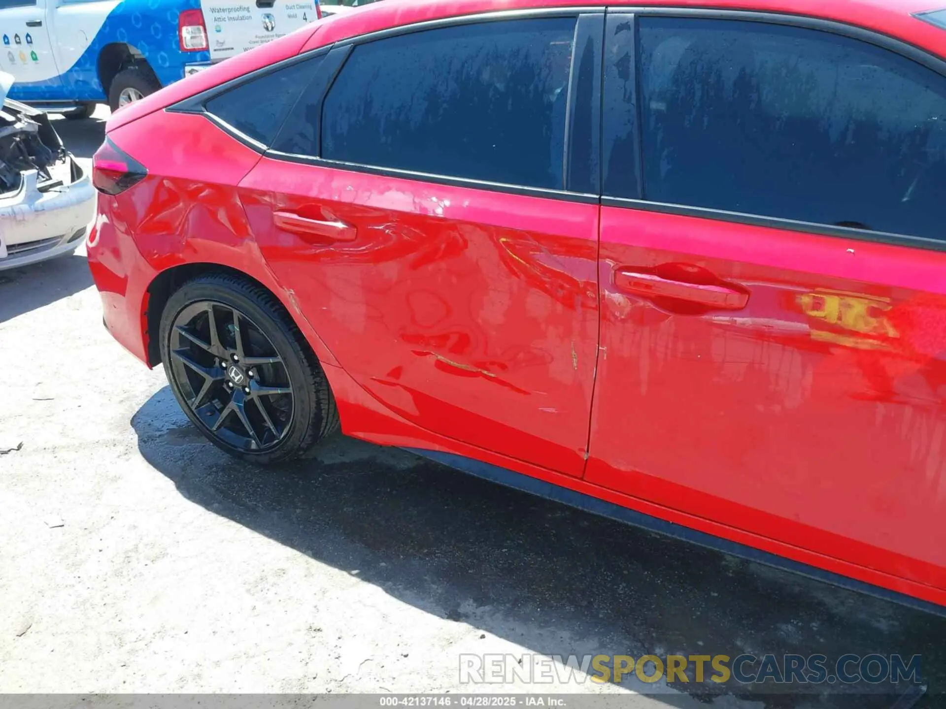 6 Photograph of a damaged car 19XFL2H85RE031529 HONDA CIVIC 2024