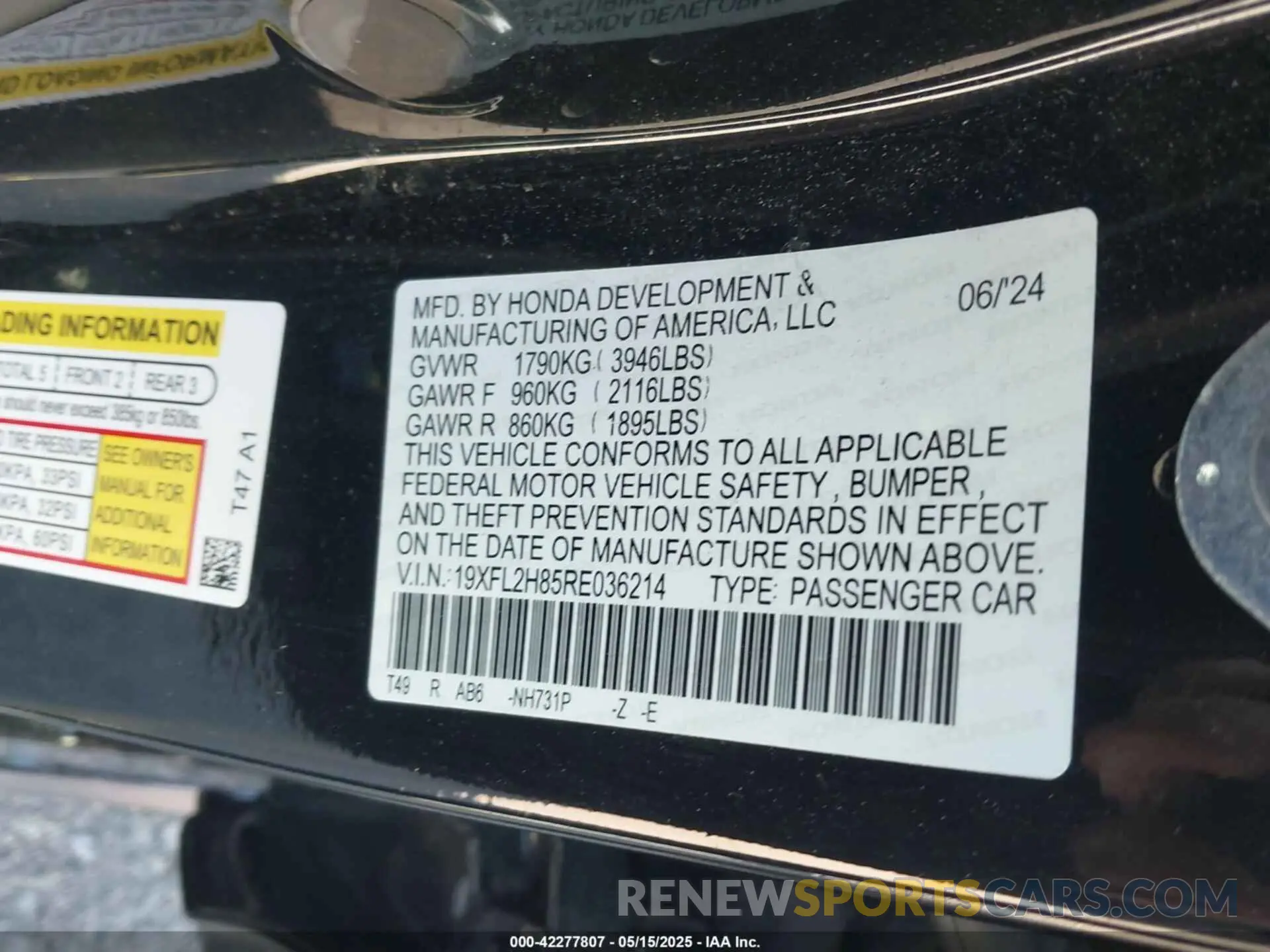 9 Photograph of a damaged car 19XFL2H85RE036214 HONDA CIVIC 2024