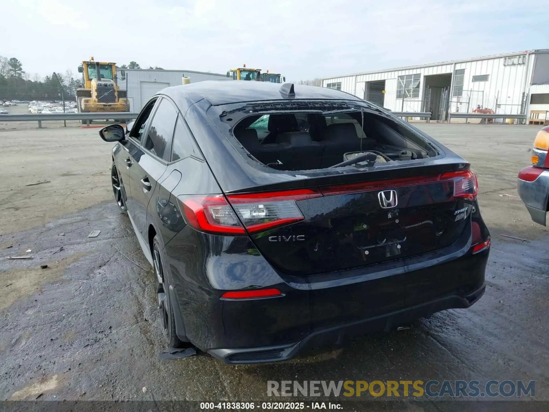 18 Photograph of a damaged car 19XFL2H86RE002380 HONDA CIVIC 2024