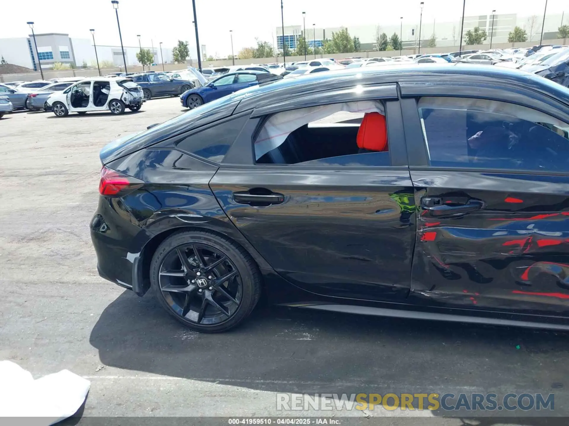12 Photograph of a damaged car 19XFL2H86RE009250 HONDA CIVIC 2024