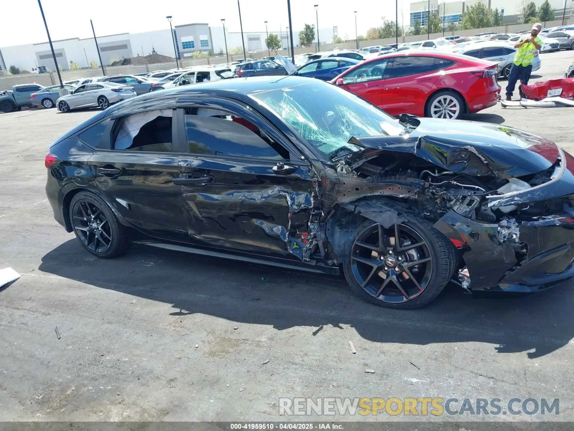 14 Photograph of a damaged car 19XFL2H86RE009250 HONDA CIVIC 2024