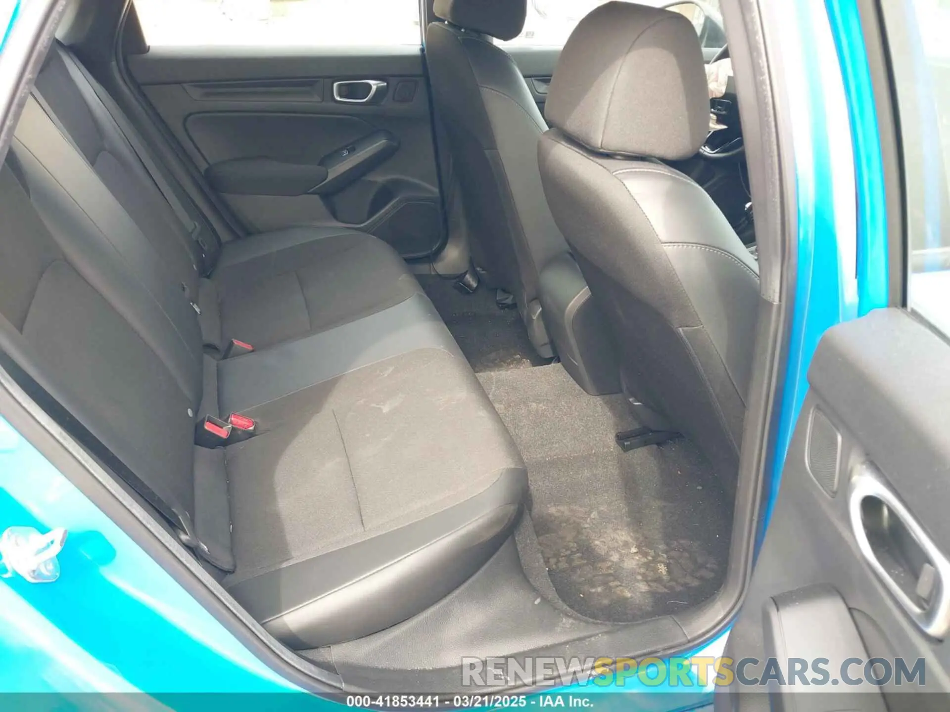 8 Photograph of a damaged car 19XFL2H86RE013640 HONDA CIVIC 2024