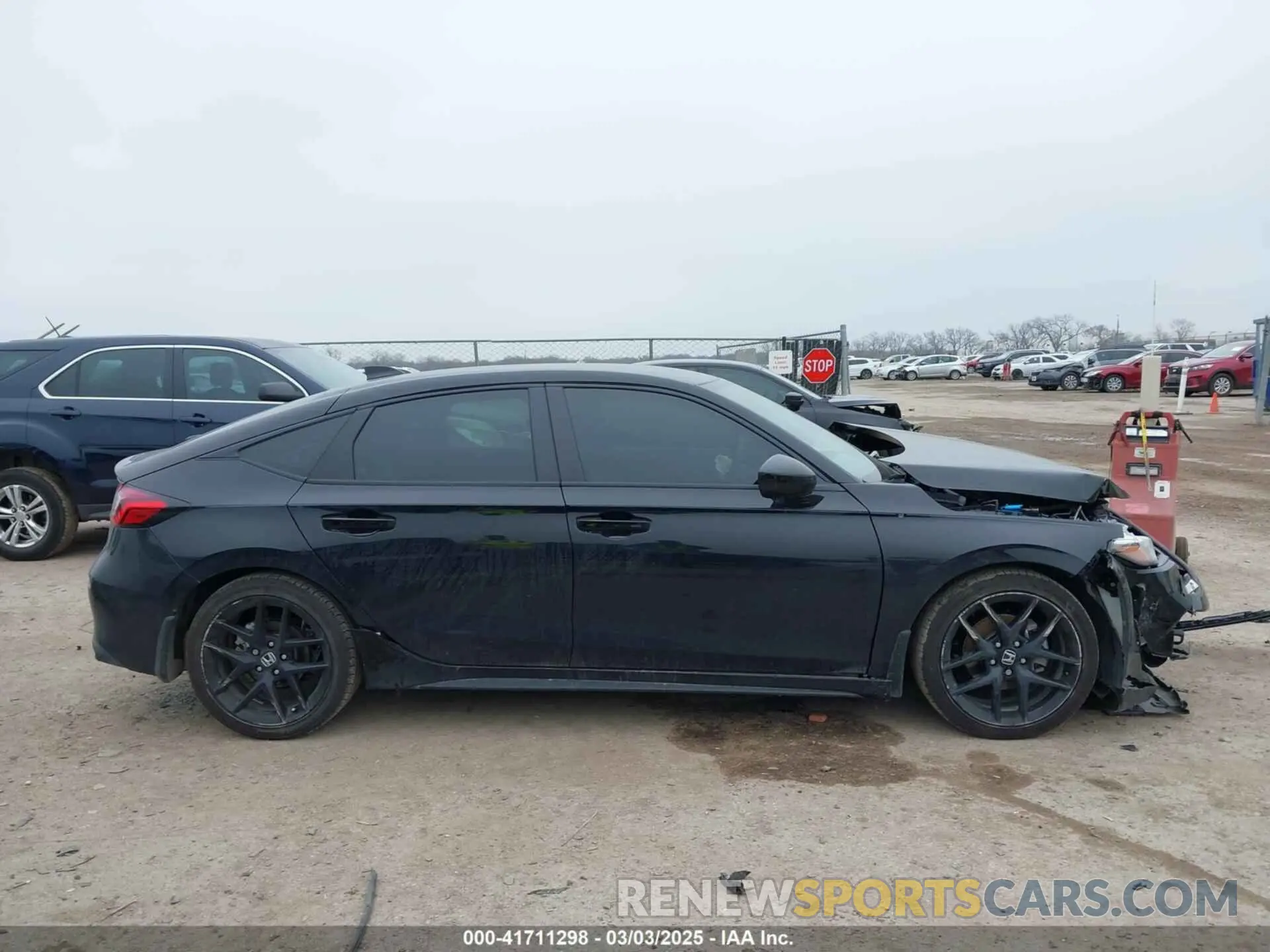 14 Фотография поврежденного автомобиля 19XFL2H86RE036898 HONDA CIVIC 2024