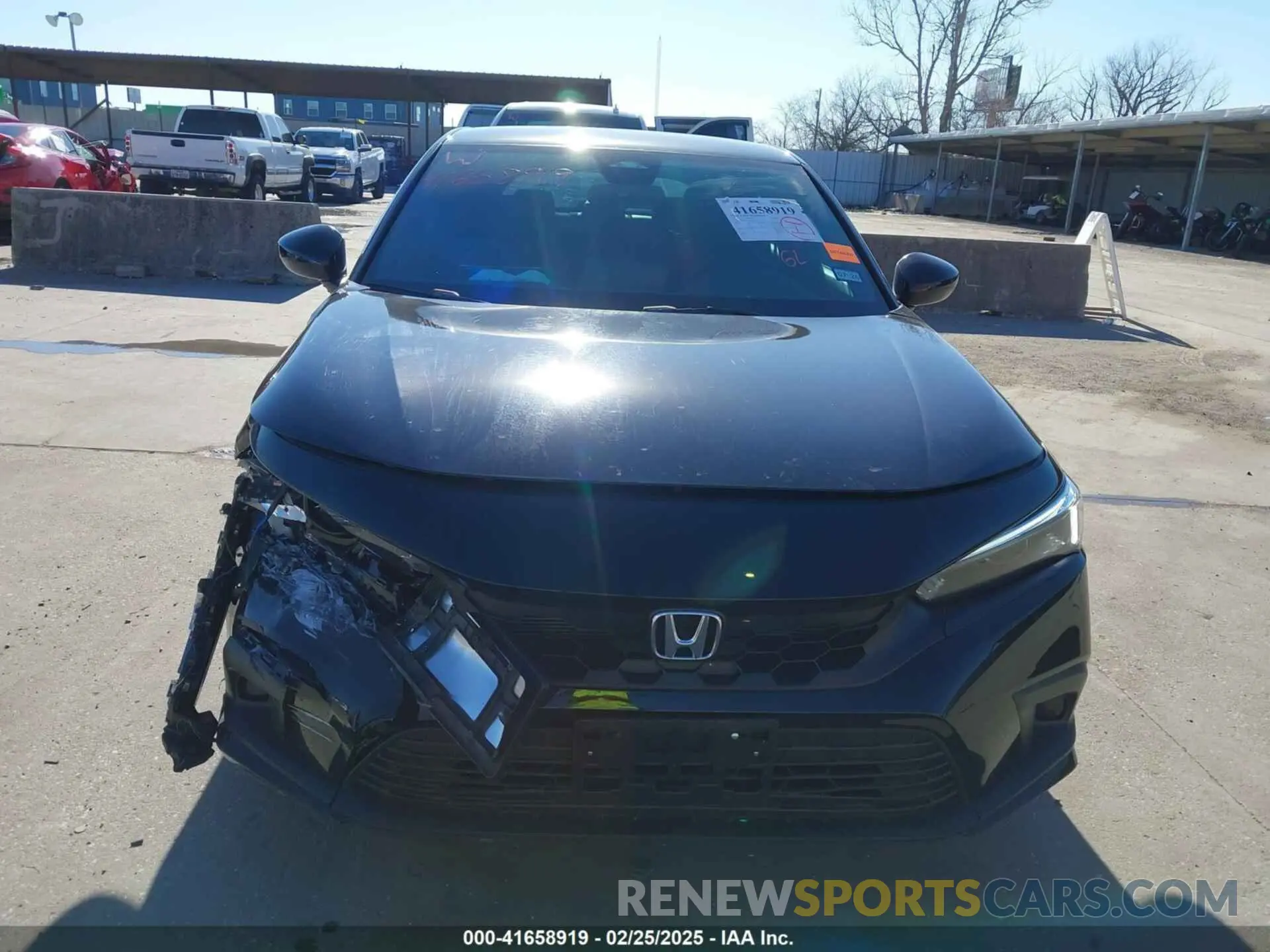12 Photograph of a damaged car 19XFL2H87RE036666 HONDA CIVIC 2024
