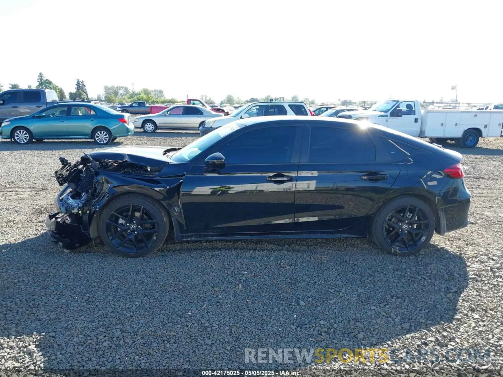 14 Photograph of a damaged car 19XFL2H88RE036675 HONDA CIVIC 2024